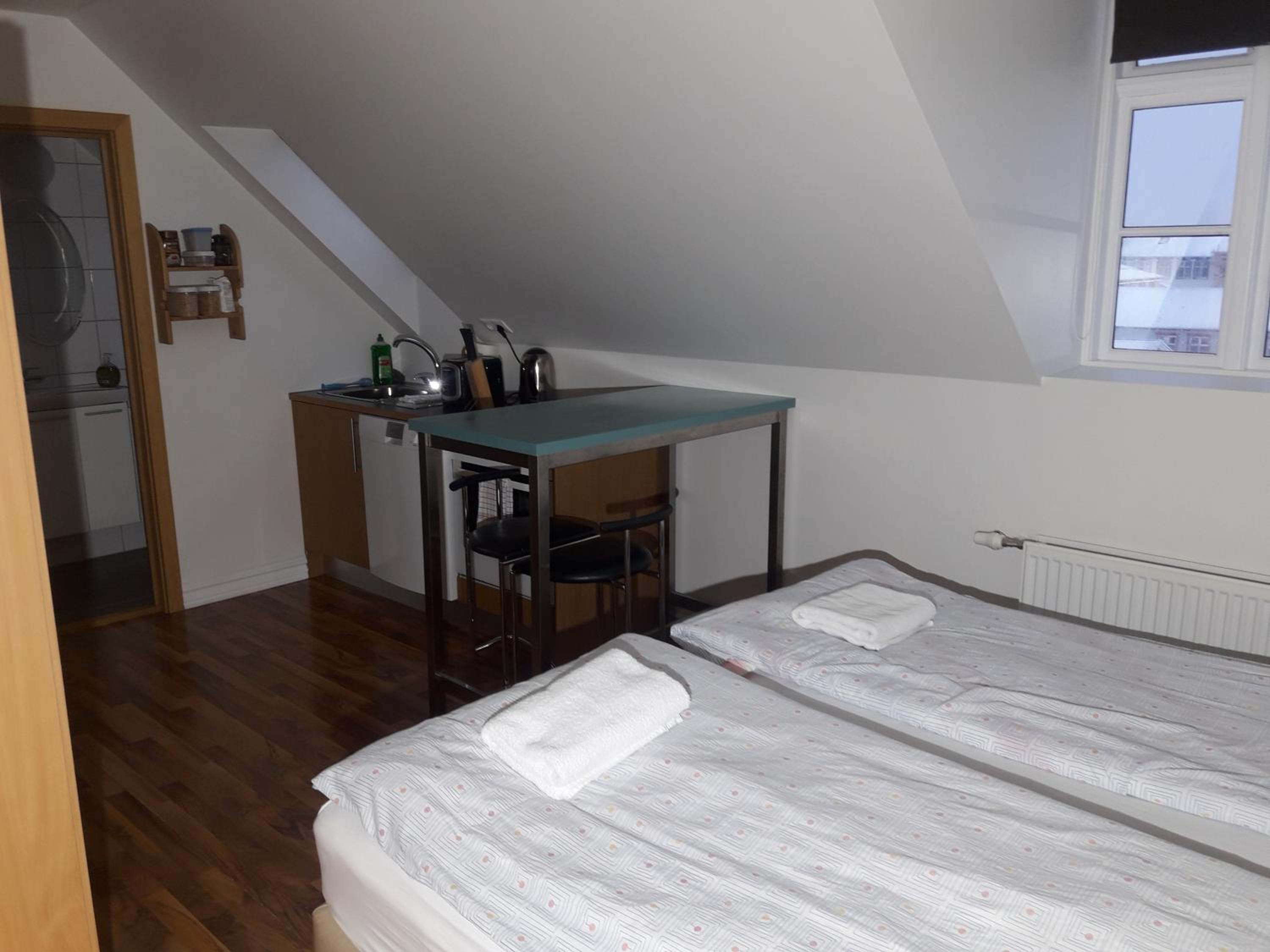 Studio Apartment - Photo 6