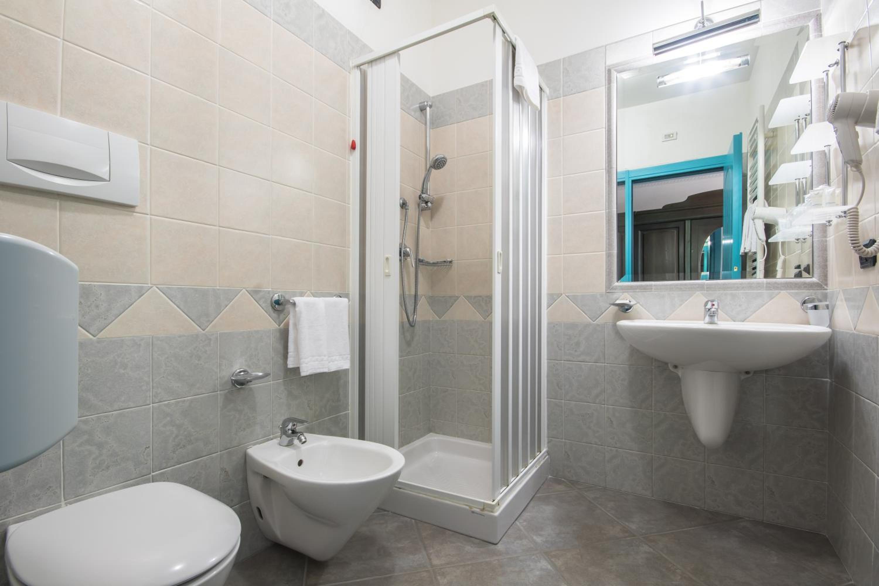 Double Room with Lake View photo 2