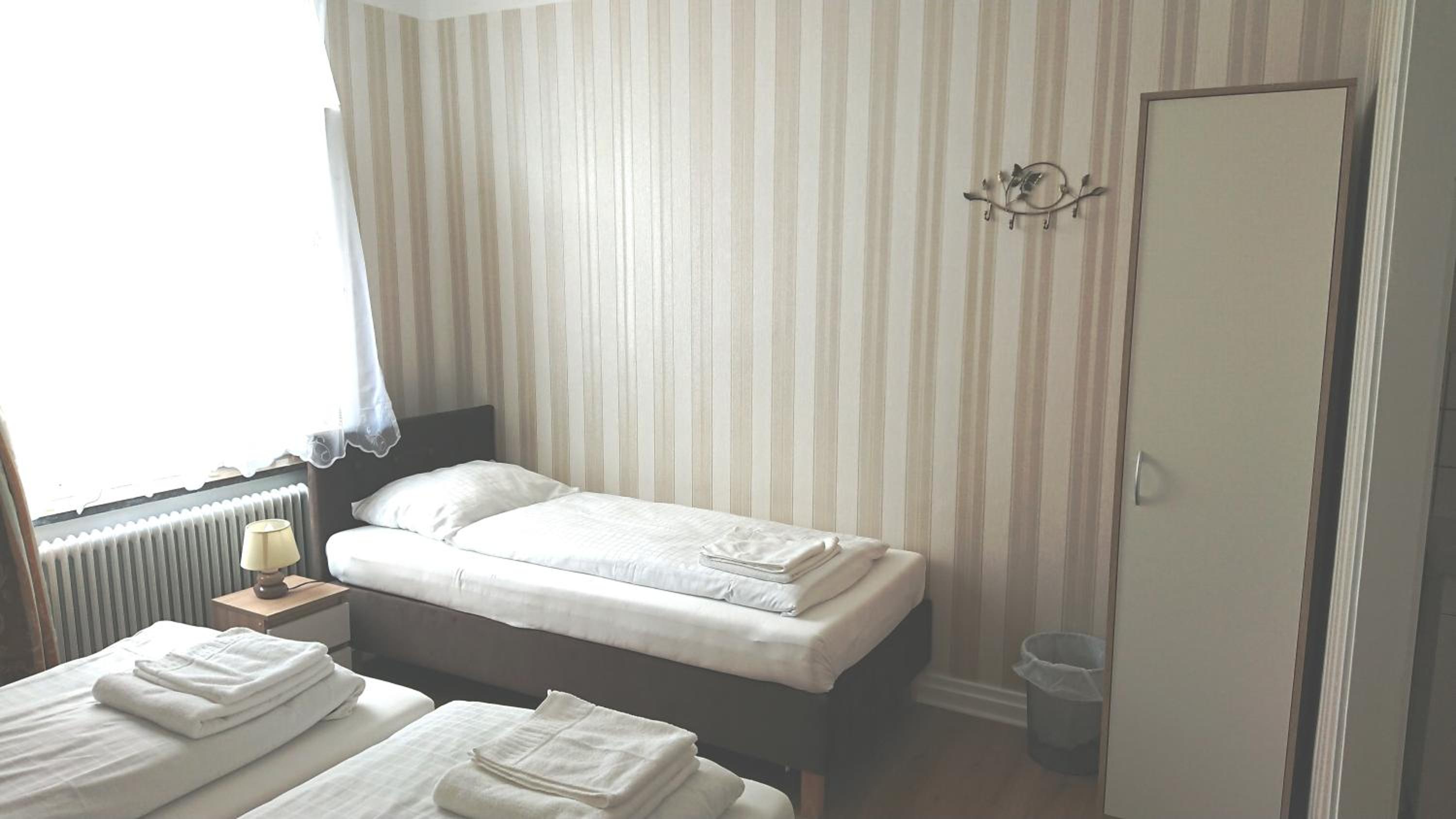 Triple Room with Shared Bathroom
