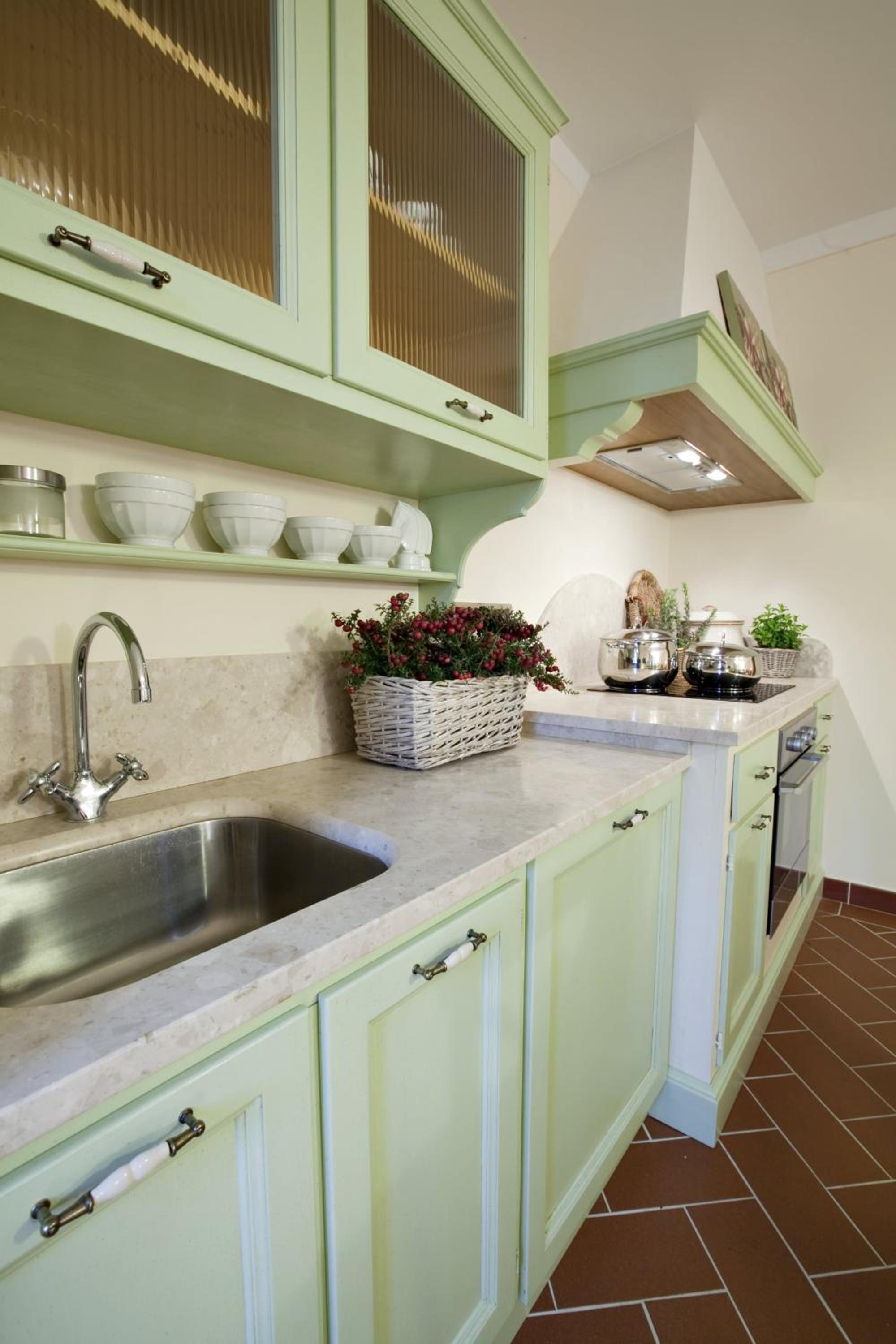 Large Two-Bedroom Apartment - Photo 8
