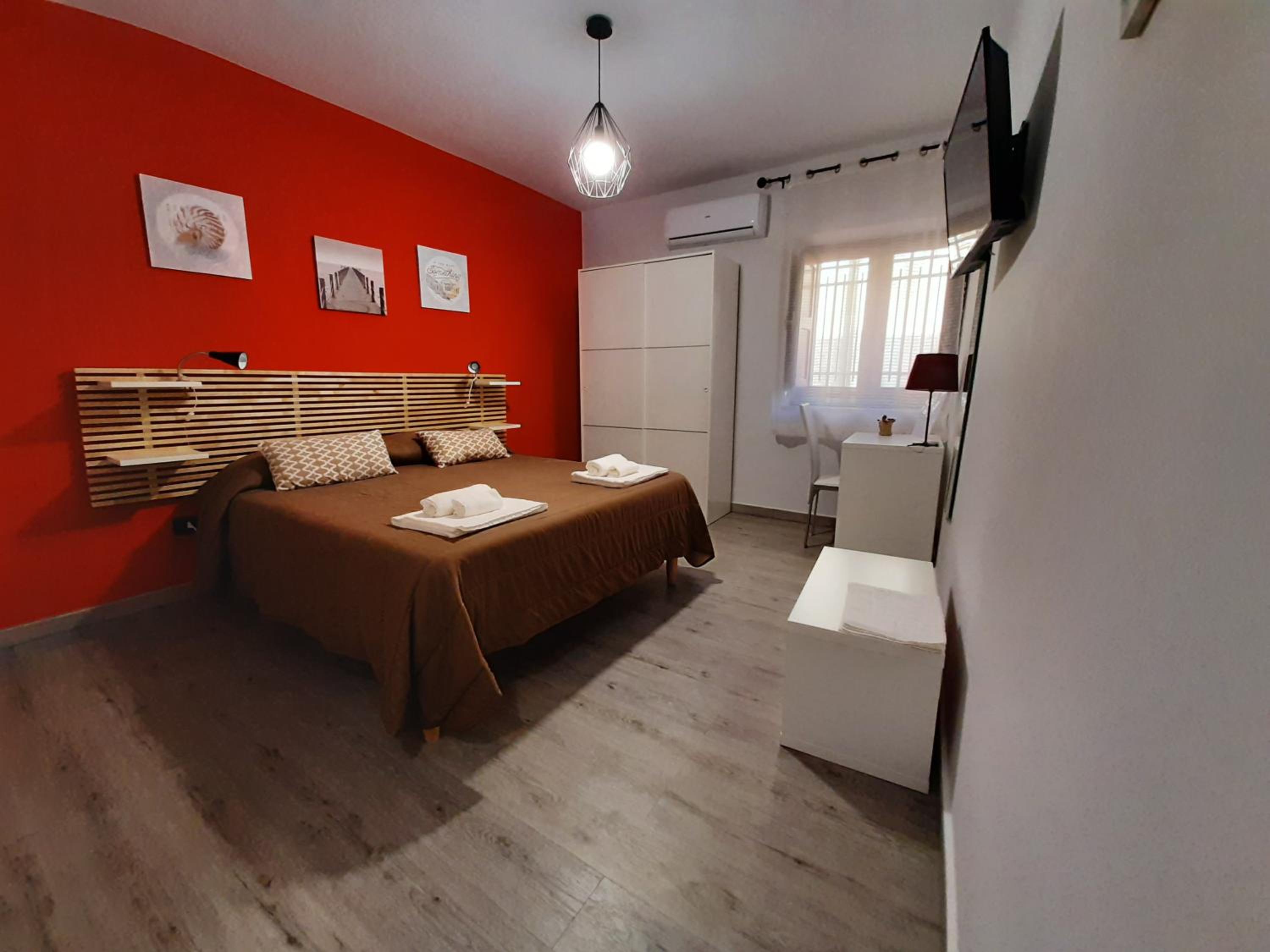 Deluxe Double Room - Photo 37