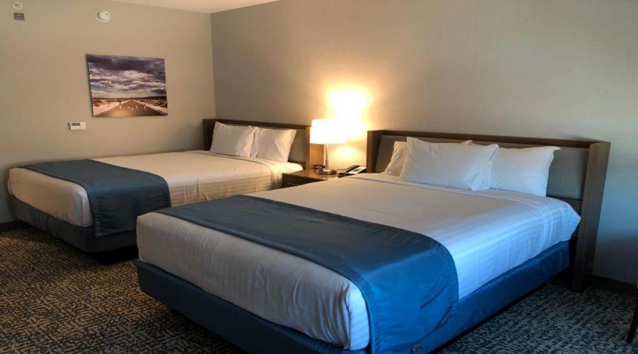 Quadruple Room with Lake View photo 2