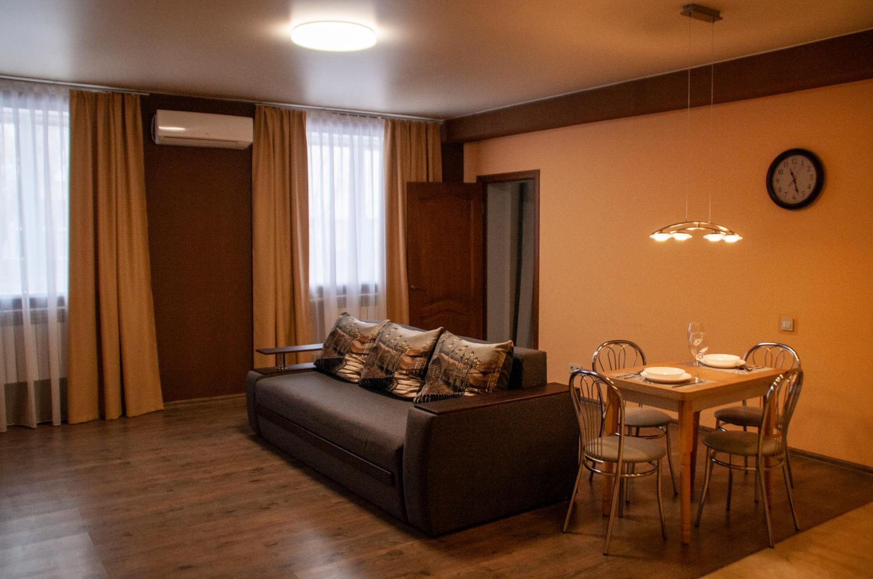 Deluxe Suite photo 1