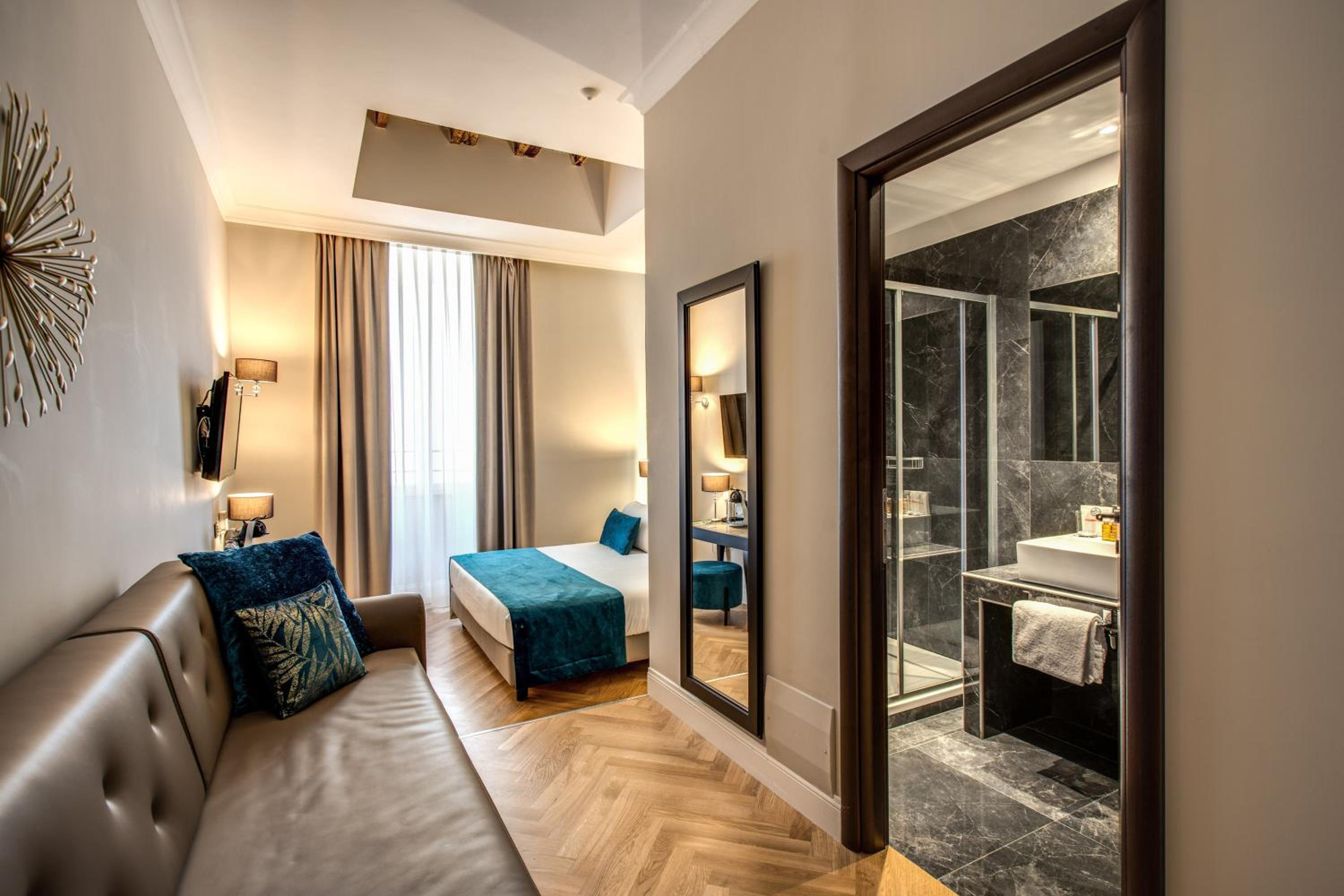 Habitación Doble o Twin Superior con Vista a la Ciudad