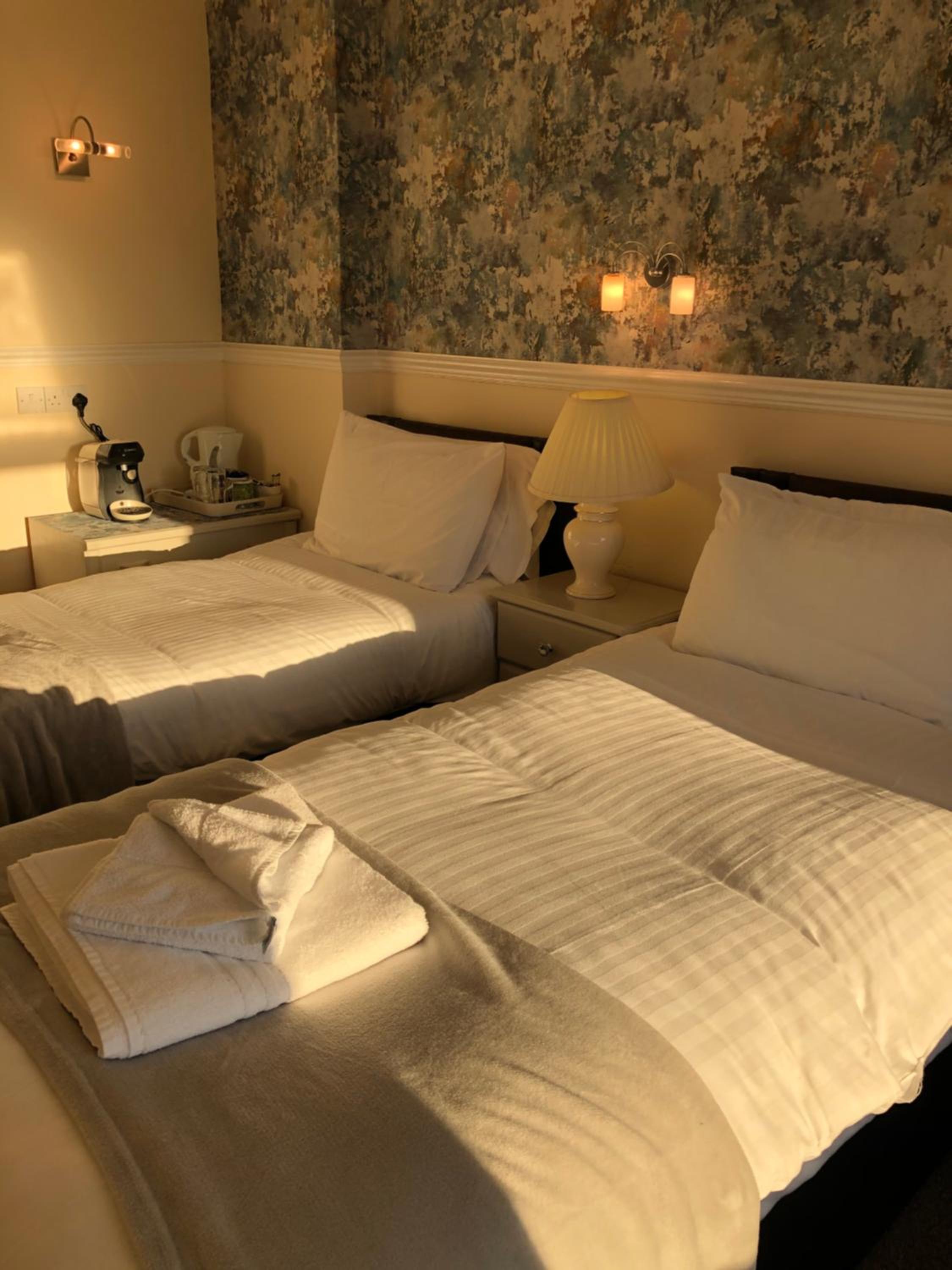 Premier Twin Room photo 3