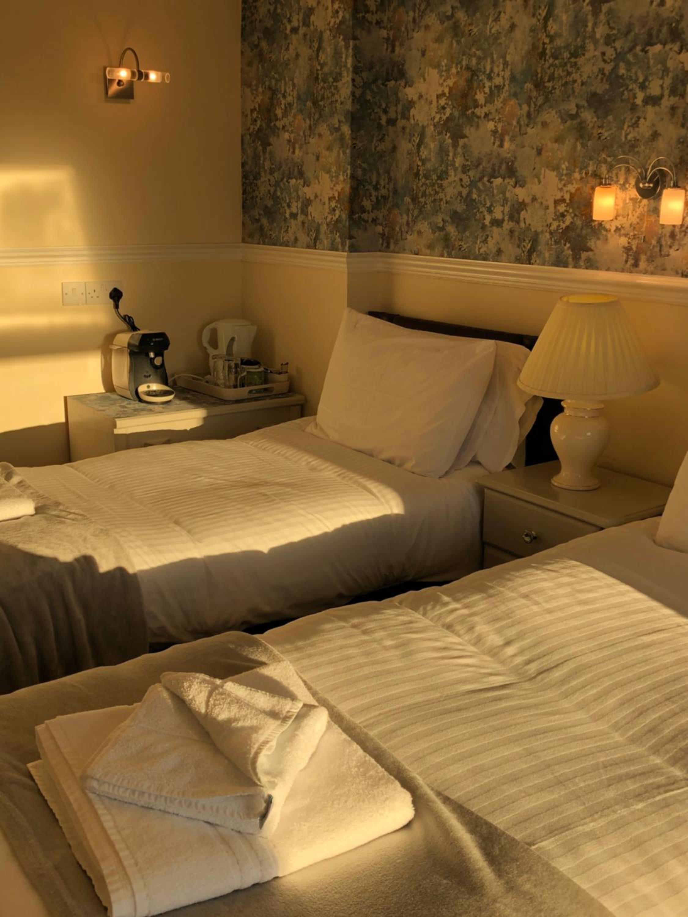 Premier Twin Room photo 2