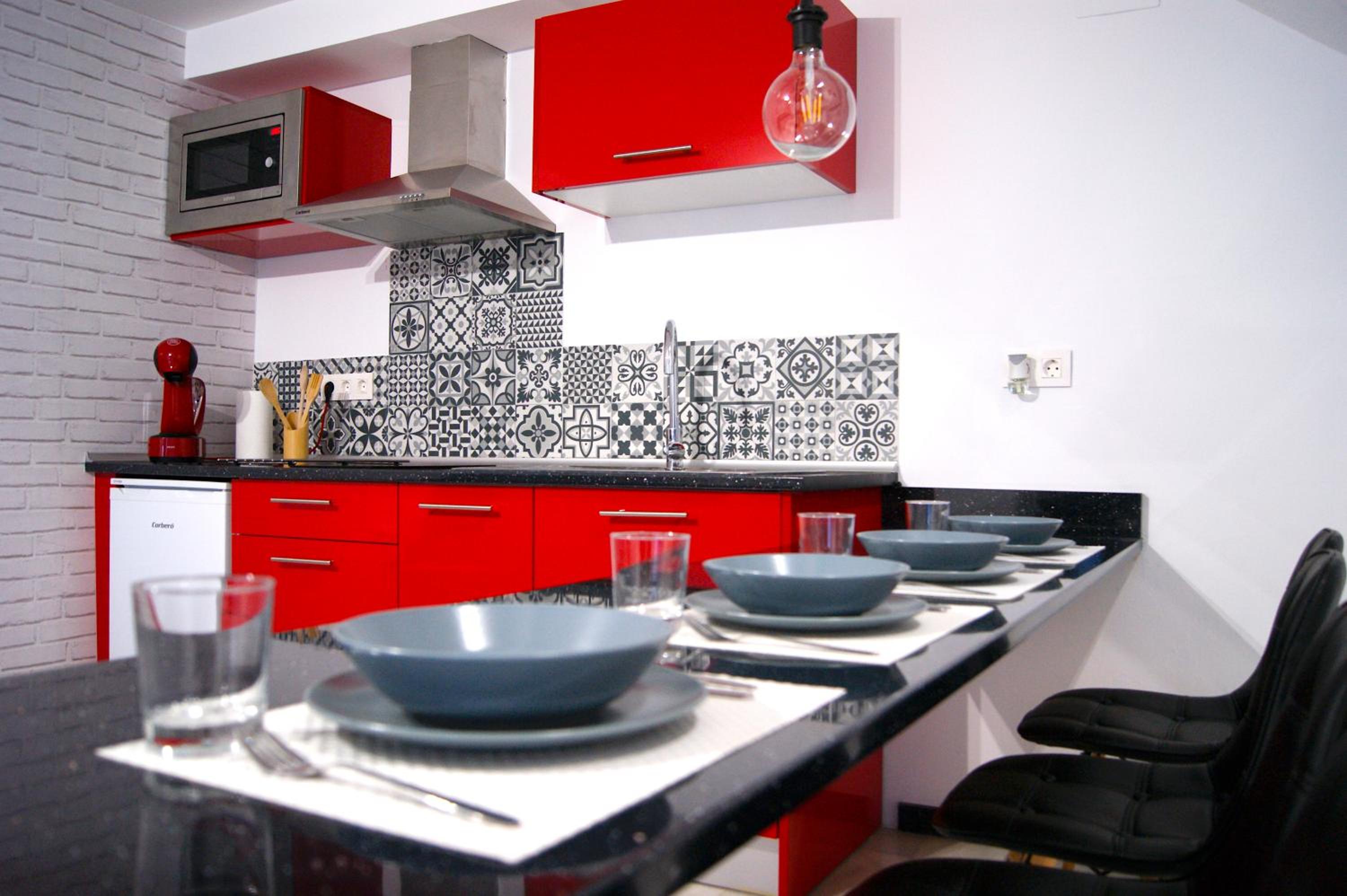 One-Bedroom Apartment - Photo 38