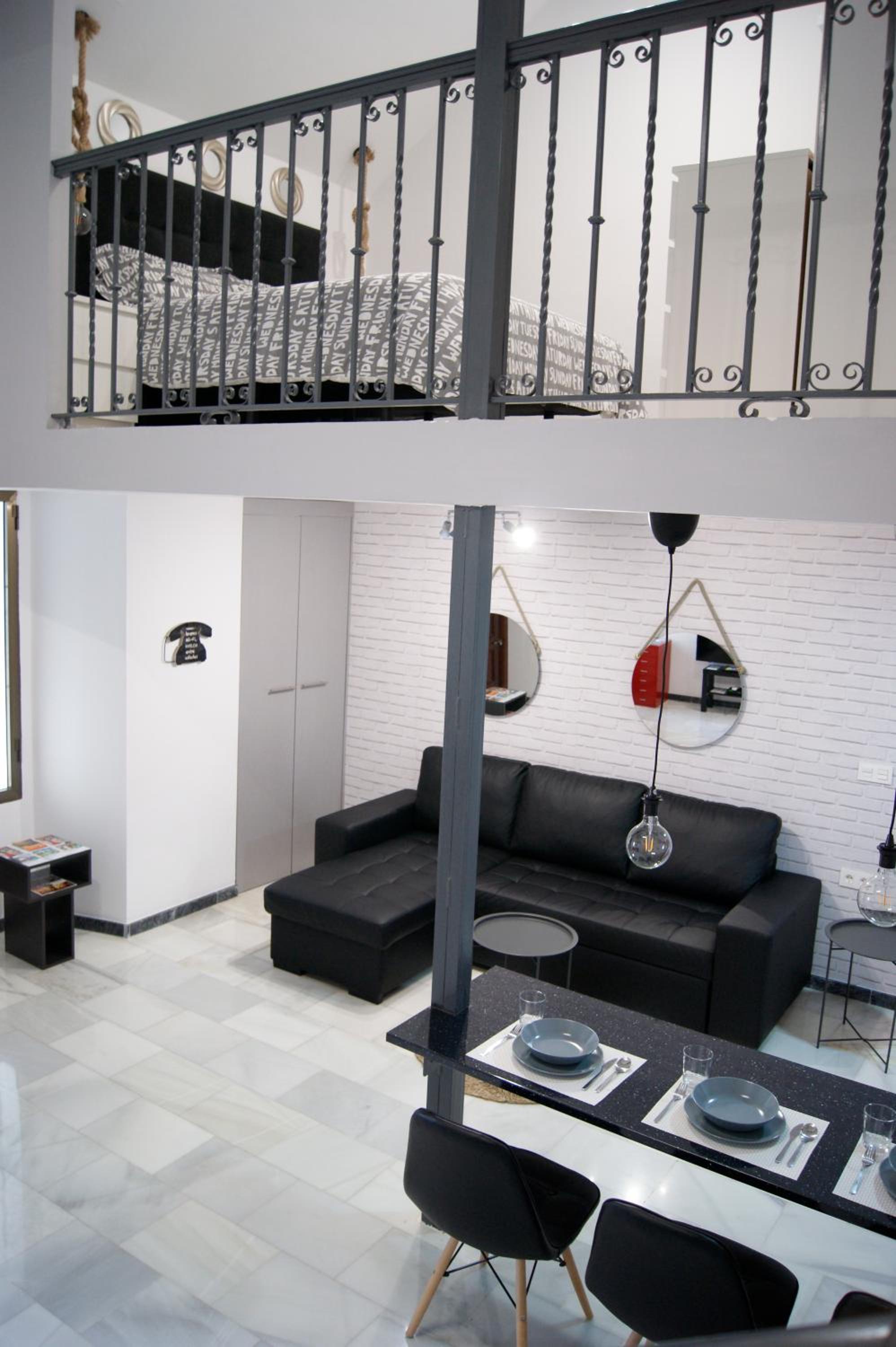 One-Bedroom Apartment - Photo 24