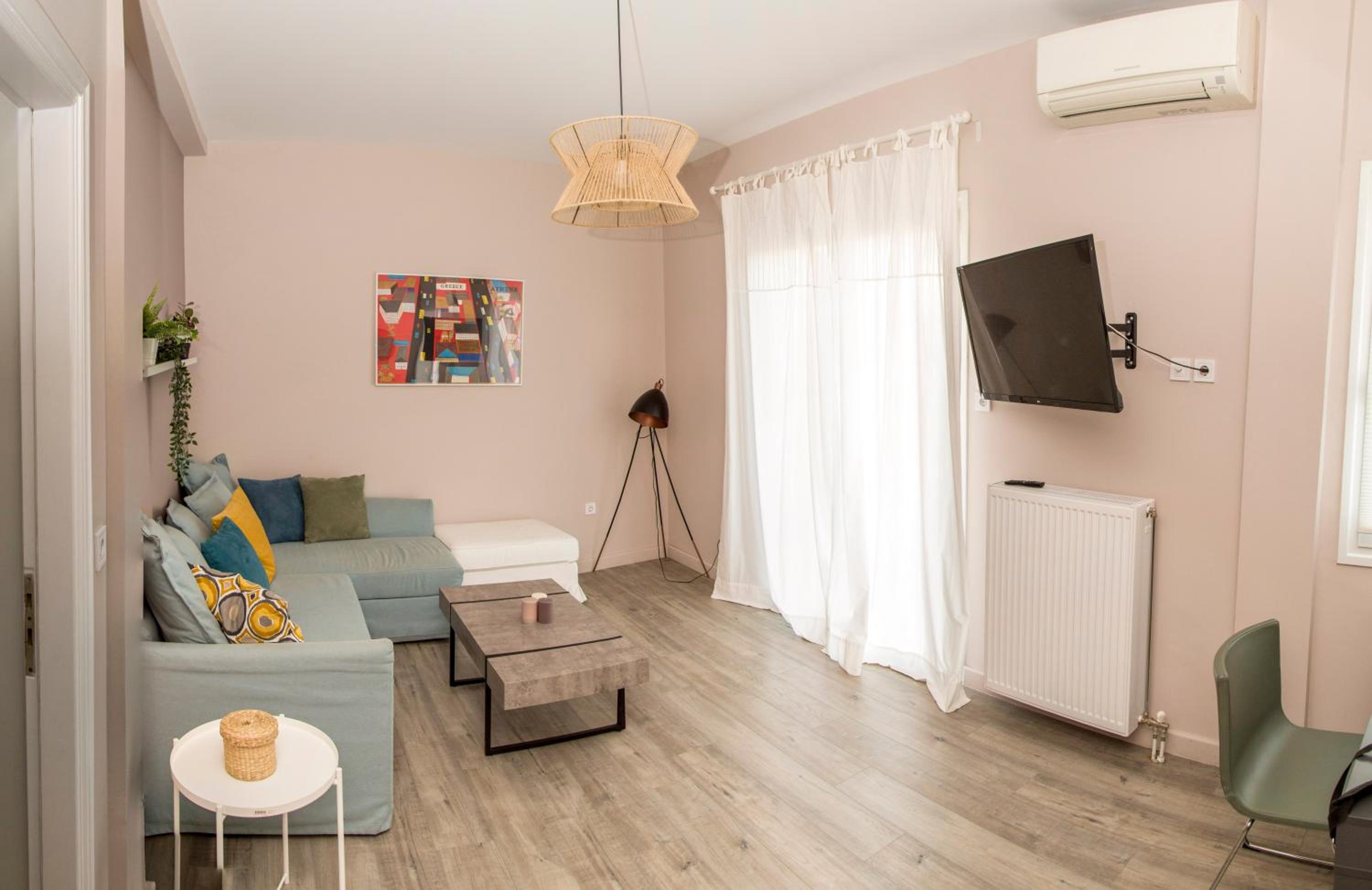 One-Bedroom Apartment