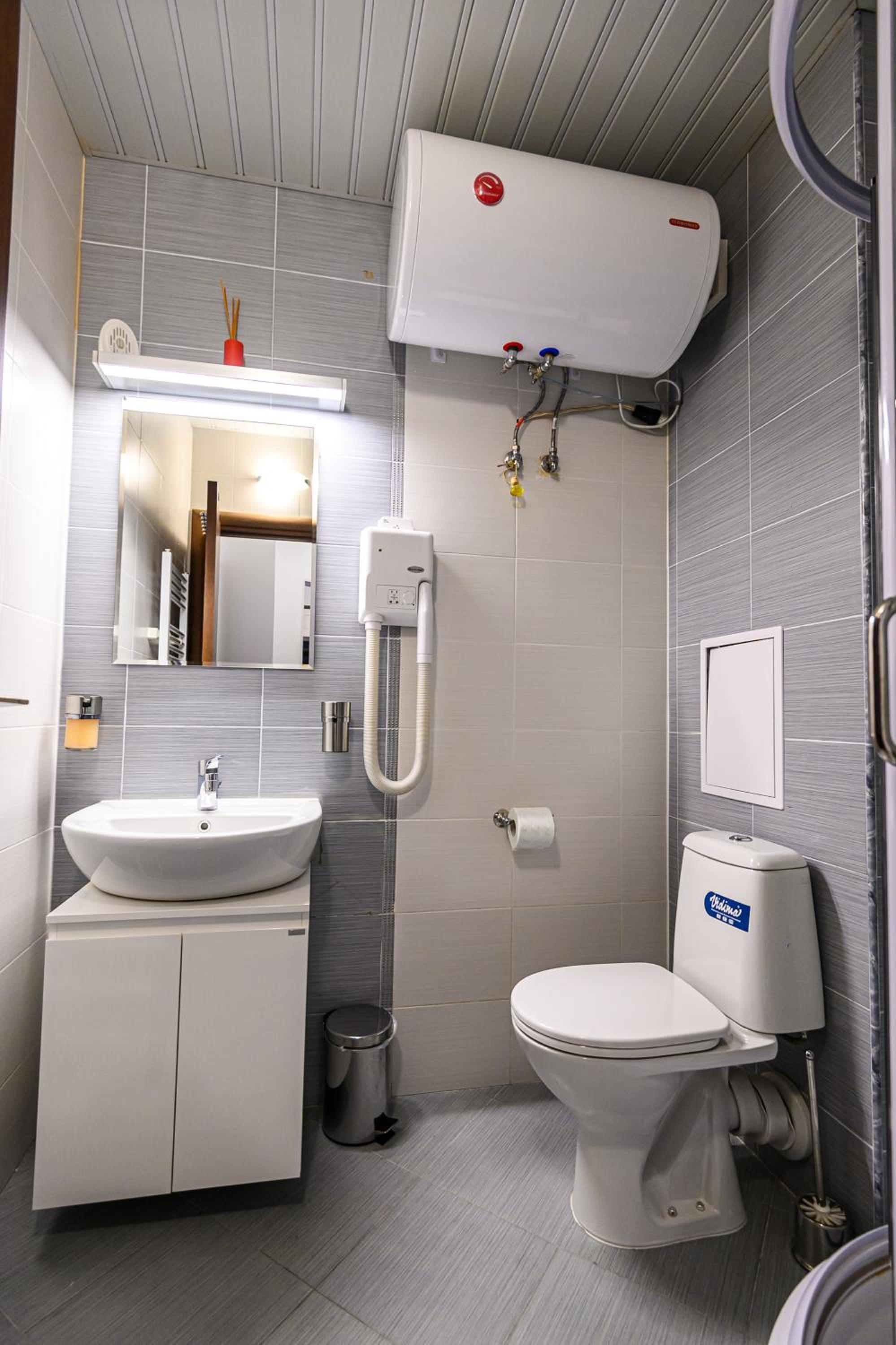 One-Bedroom Apartment - Photo 31