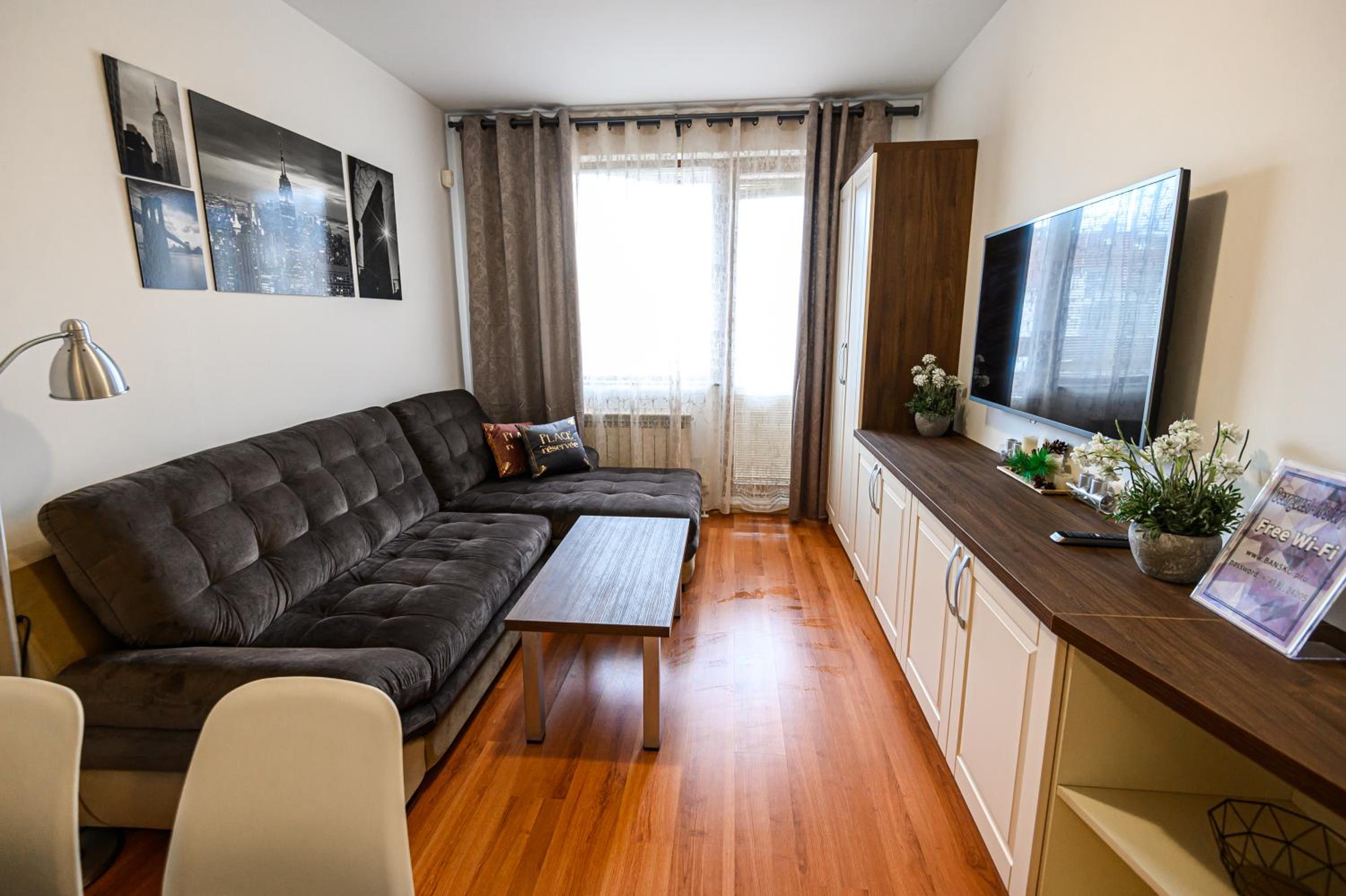 One-Bedroom Apartment - Photo 41