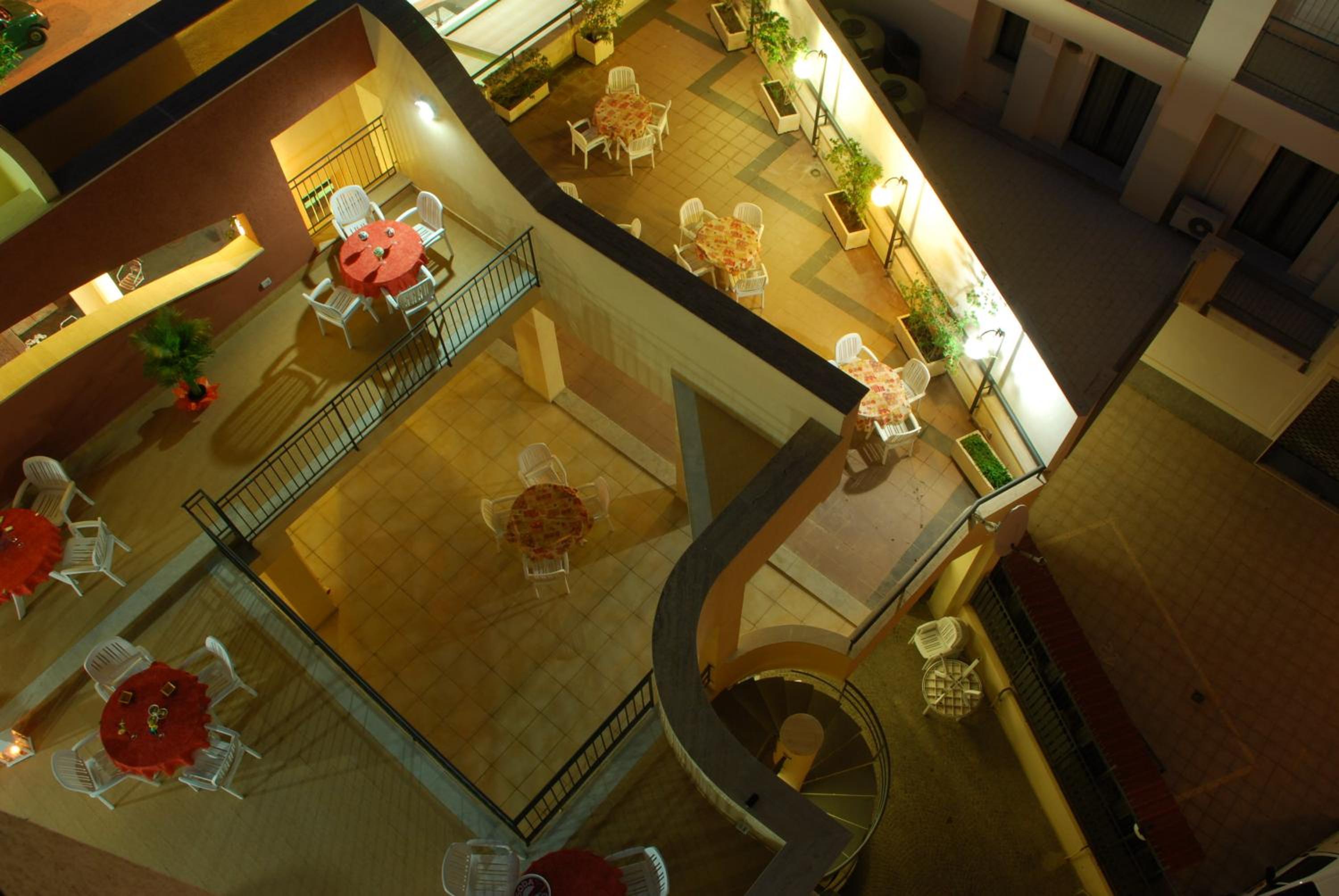 One Bedroom Apartment with Balcony photo 3
