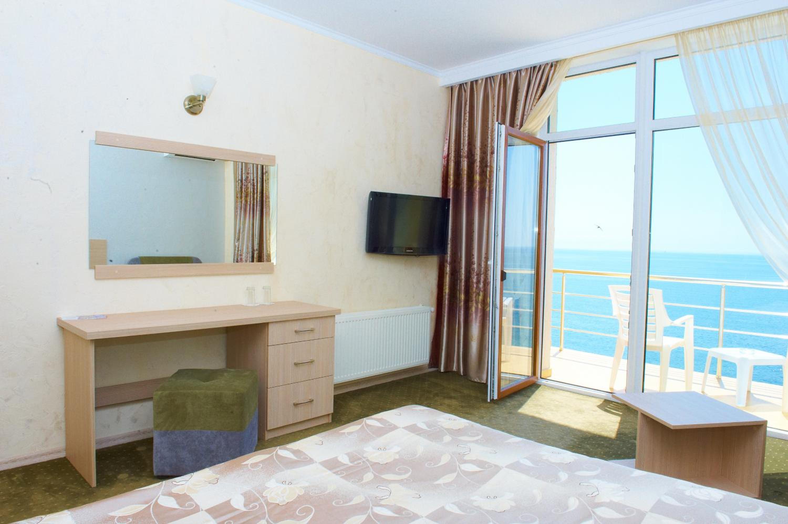 Standard Double or Twin Room photo 2
