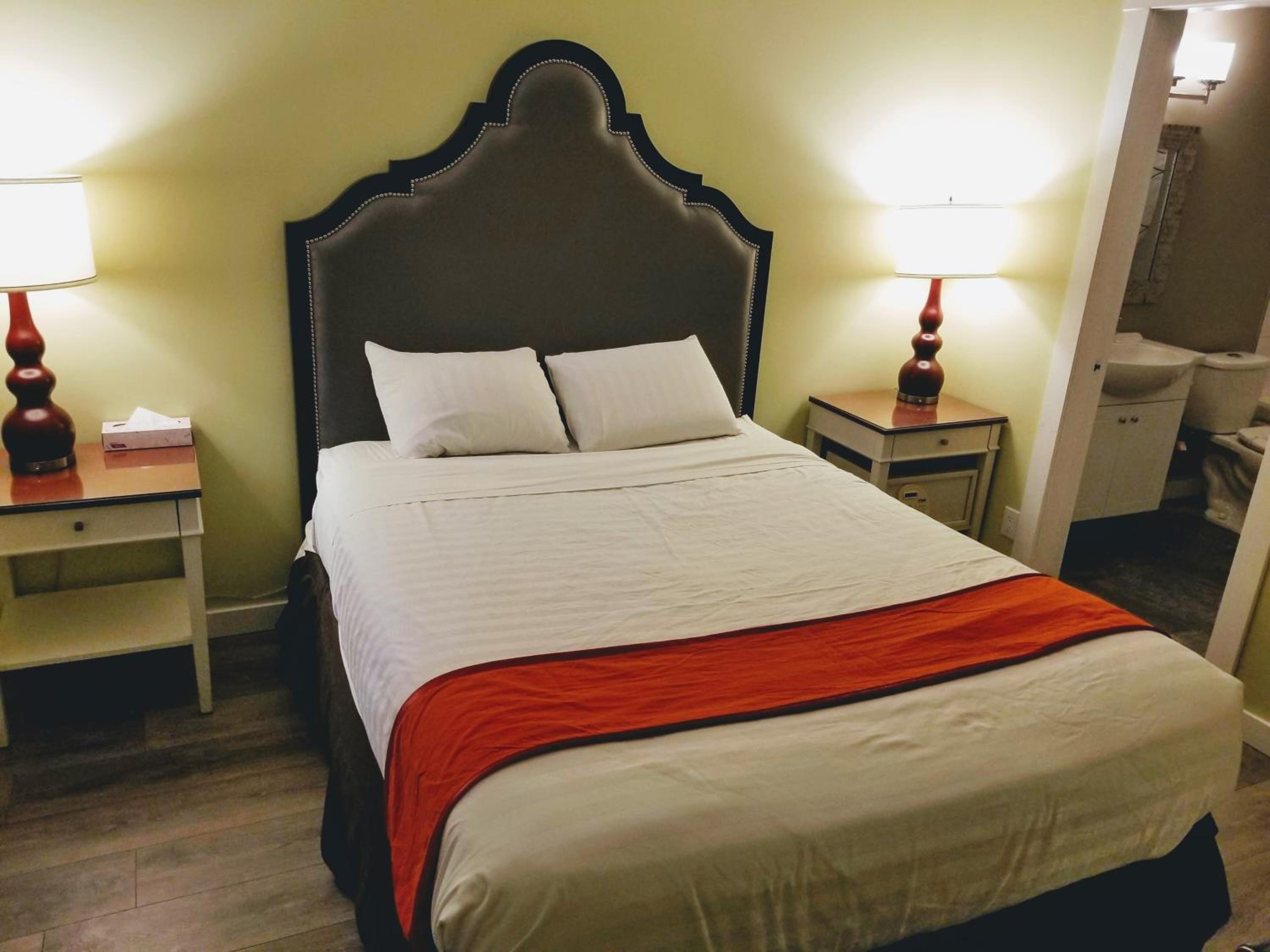 Deluxe Queen Room photo 3