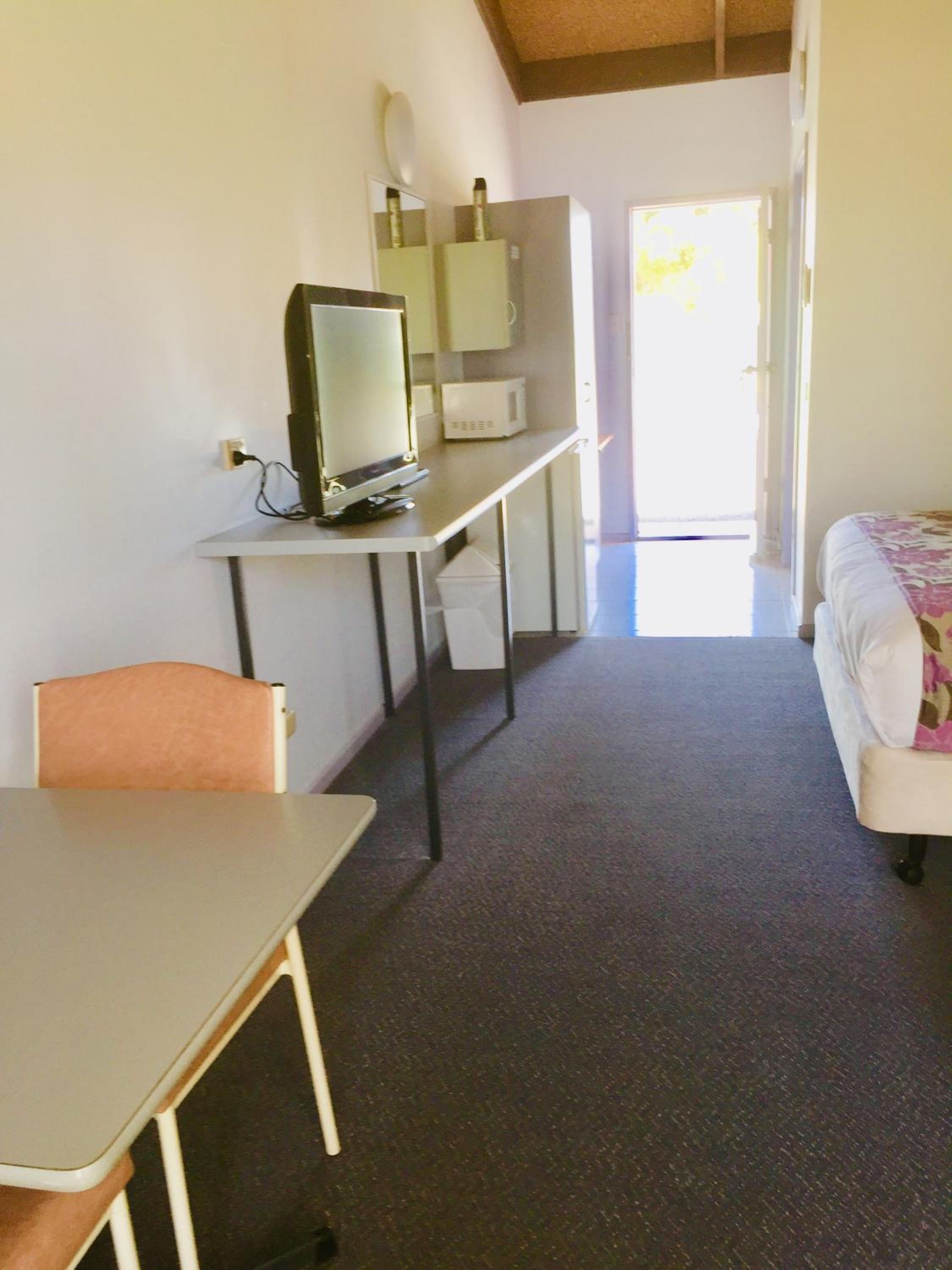 Double Room - Photo 16