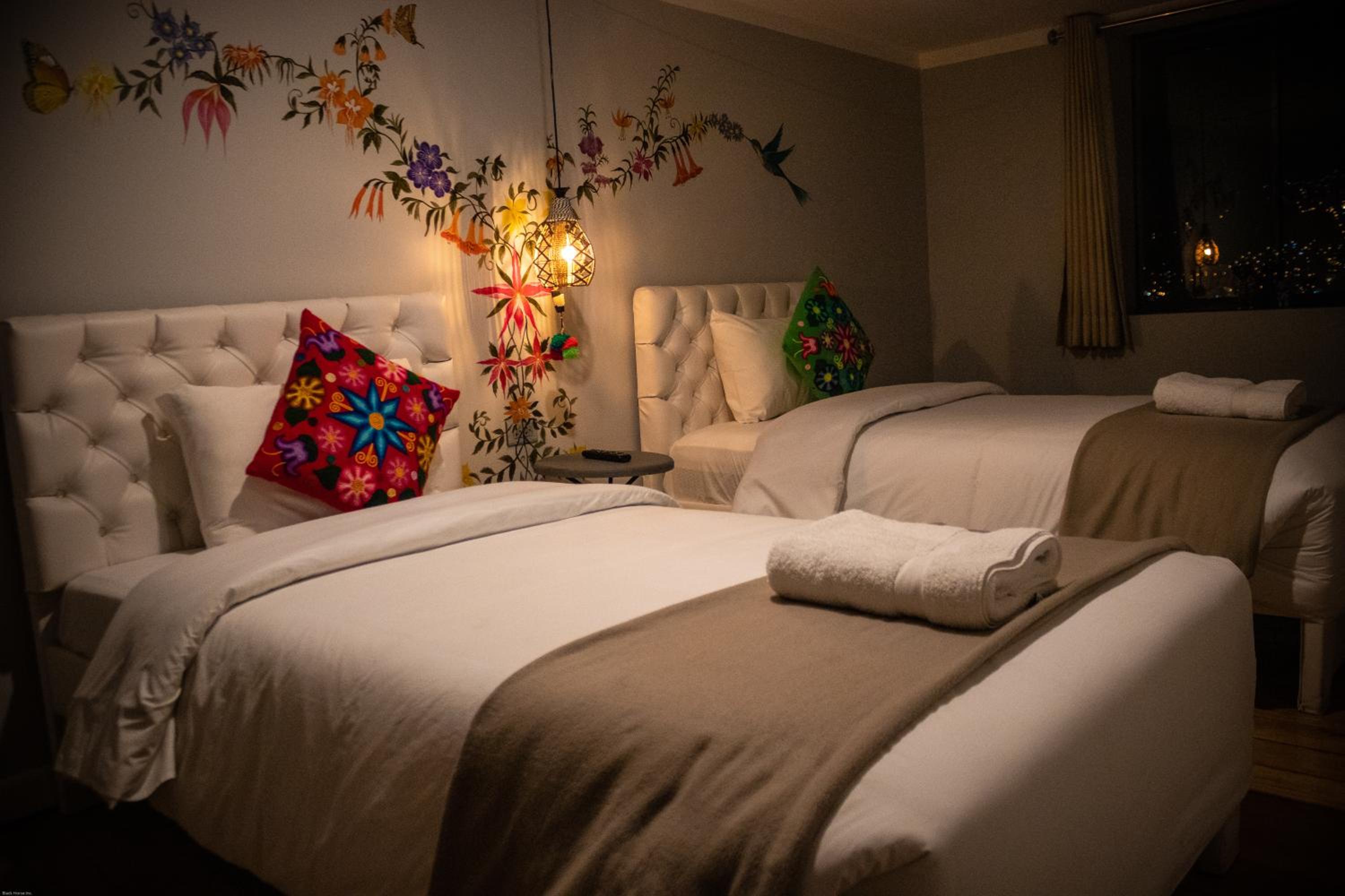 Double or Twin Room with Private Bathroom photo 3