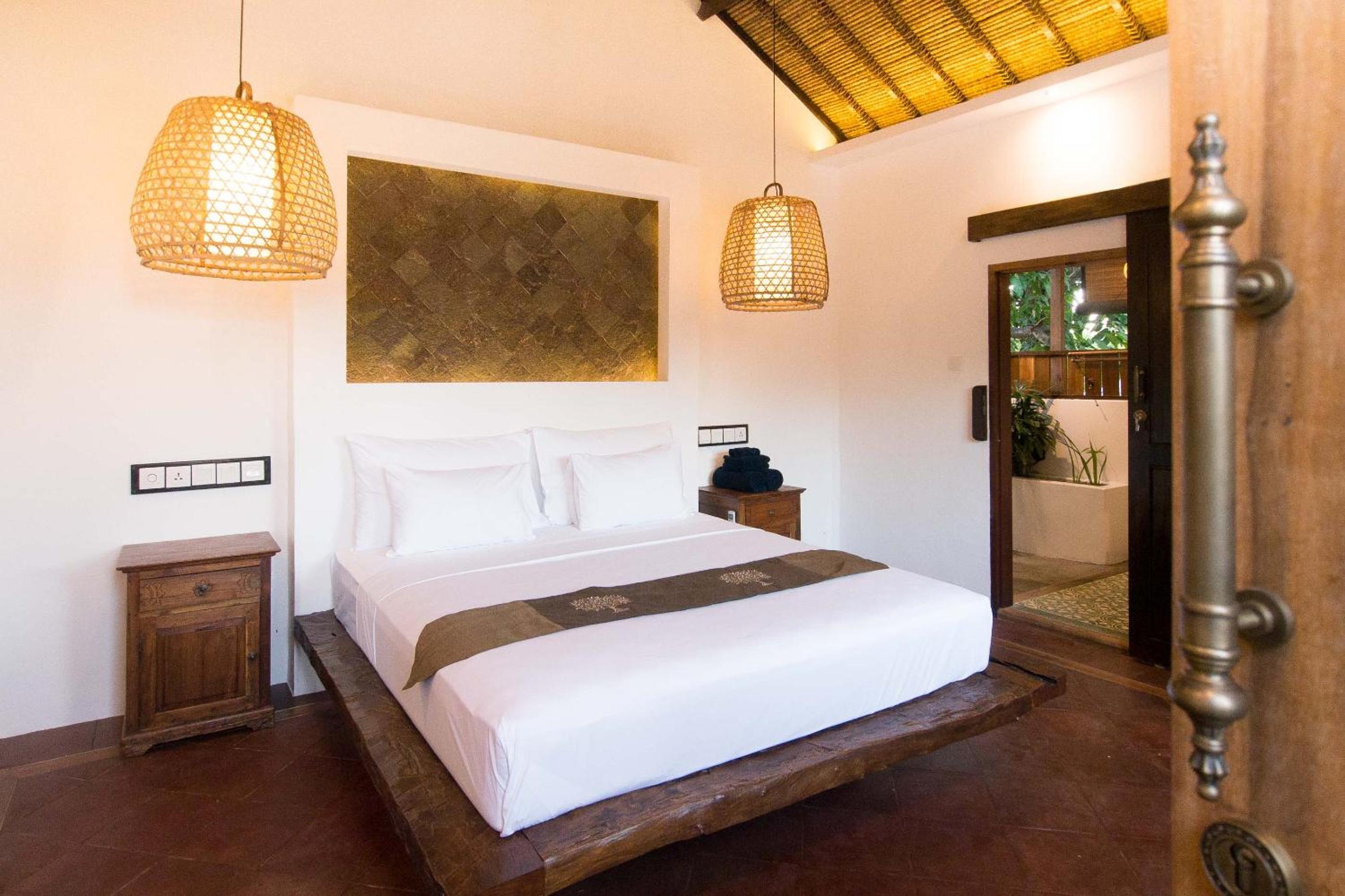 Montserrat Sunrise Double Room - Photo 6
