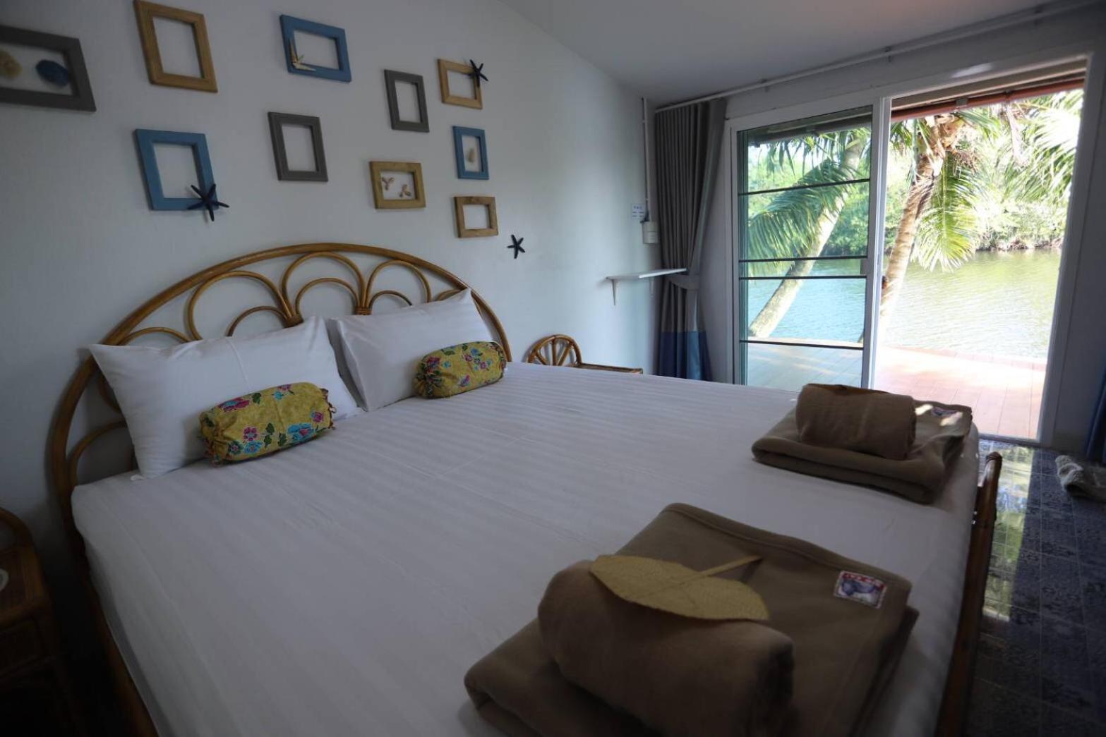 Double Room with Lake View