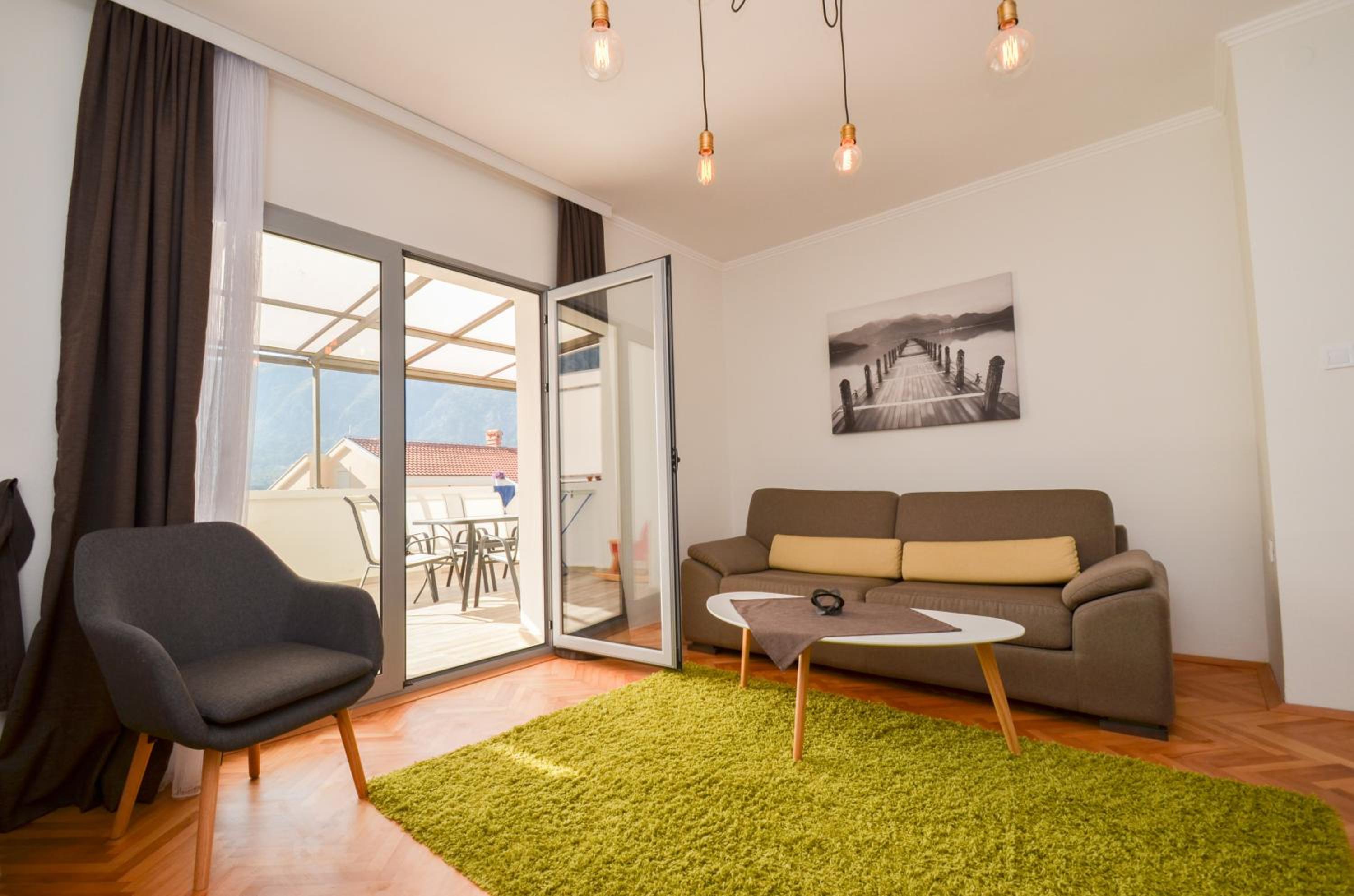 Apartment with Terrace