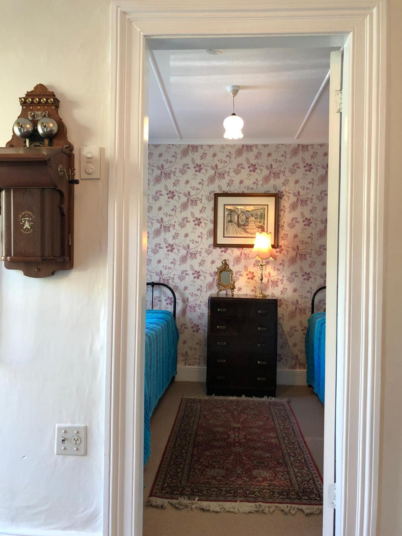 Two-Bedroom House - Photo 5