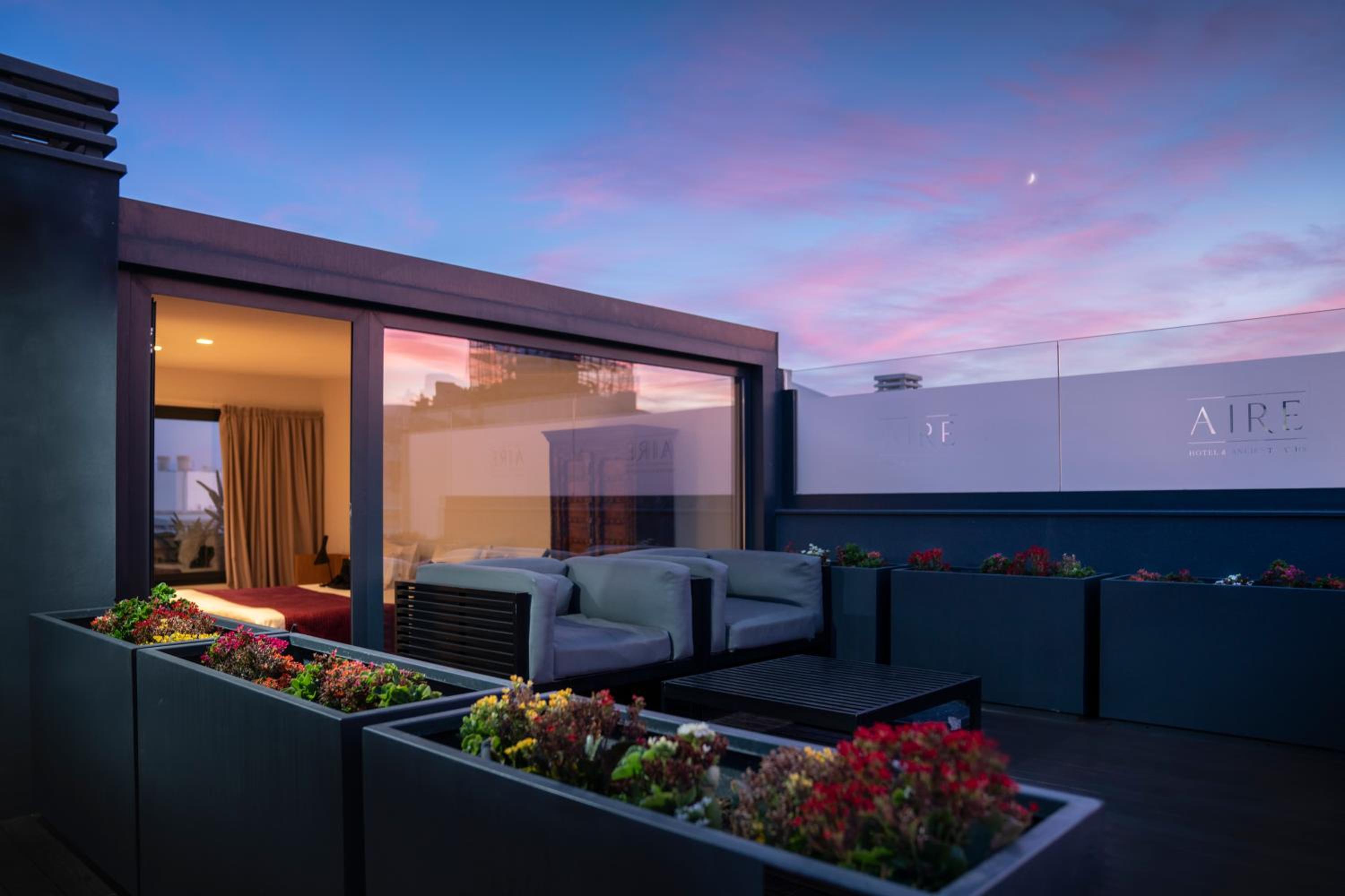 Junior Suite with Terrace - Photo 2