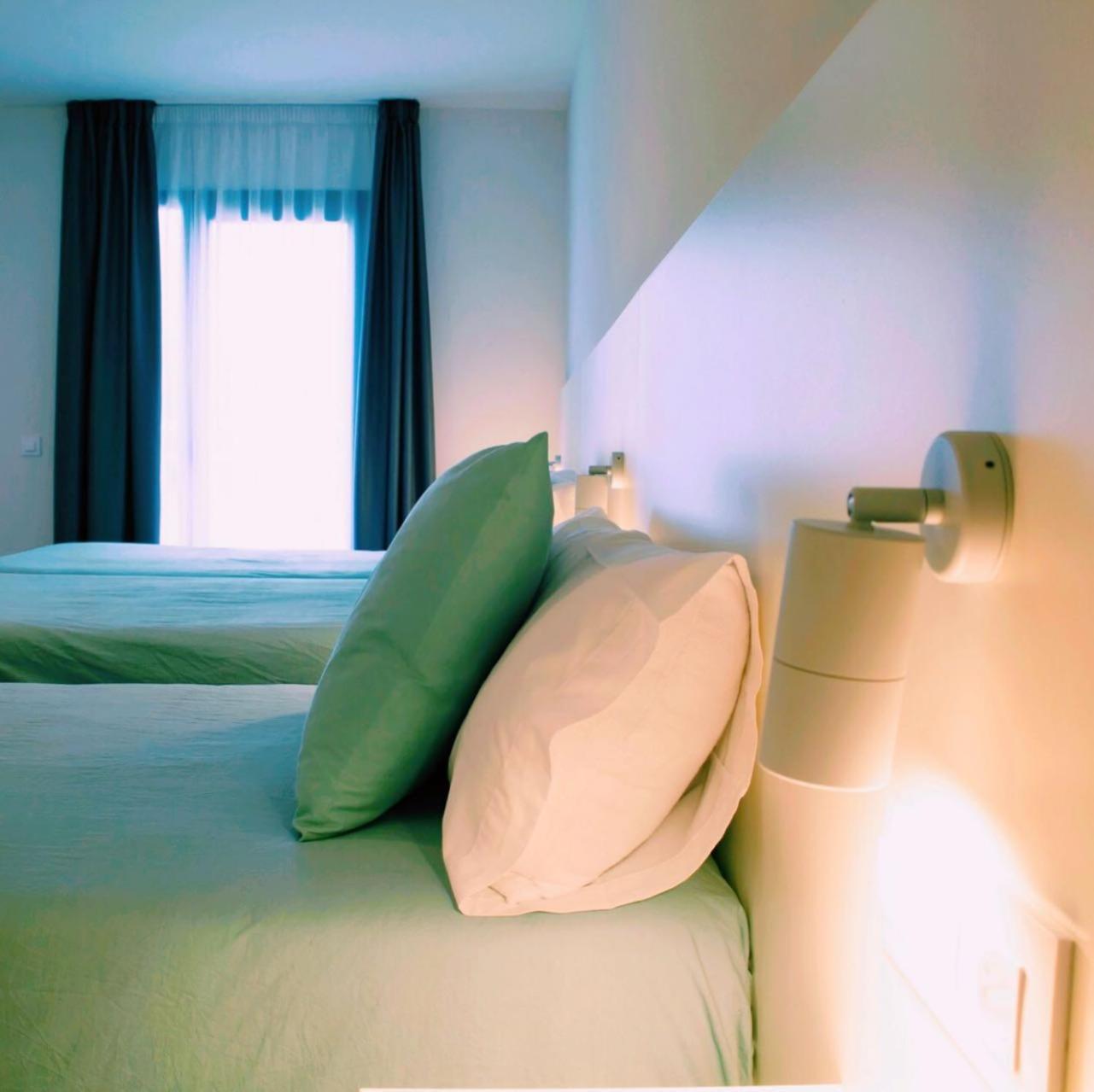 Twin Room - Photo 8