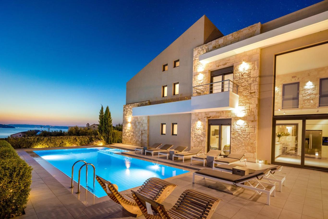 Deluxe Villa photo 2