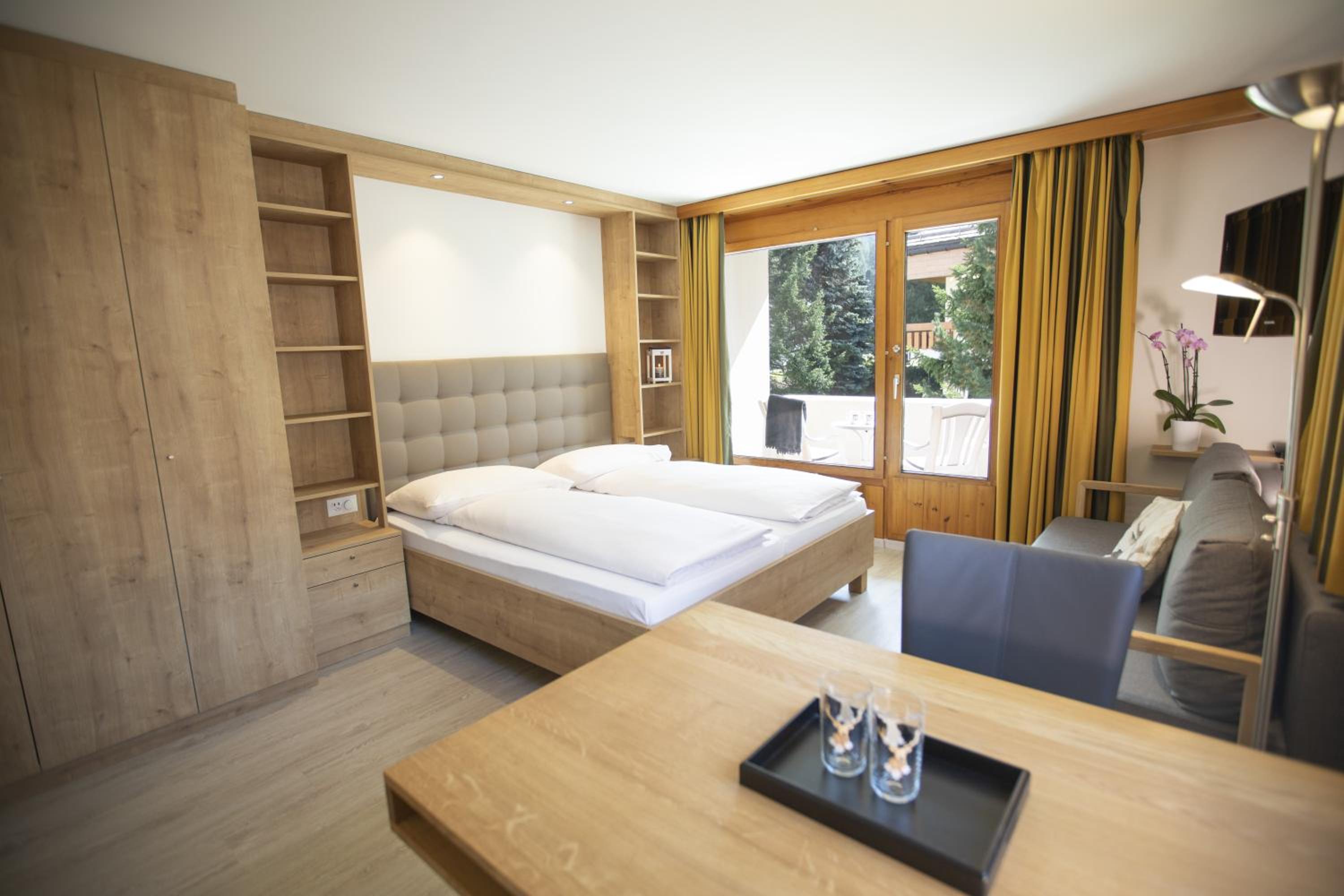 Classic Double Room with Balcony photo 2