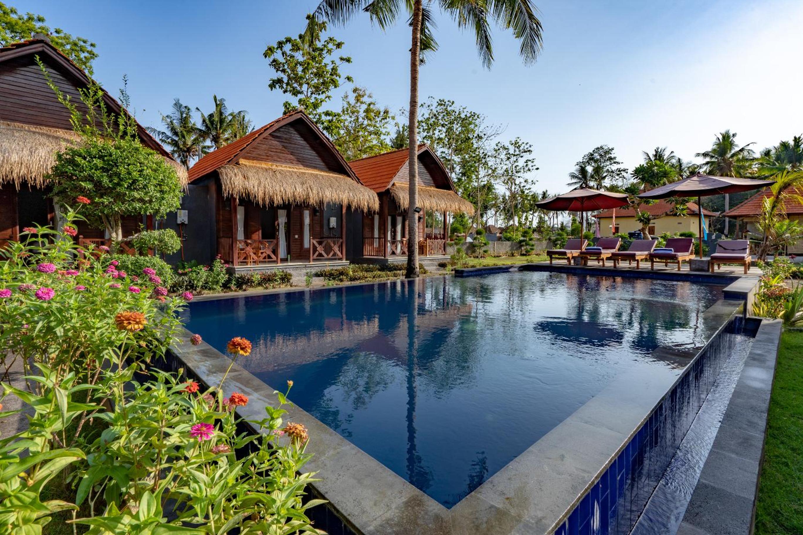 Double Room with Pool View - Photo 40