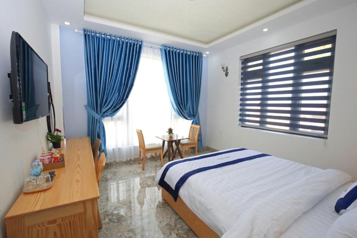 King Room with Lake View