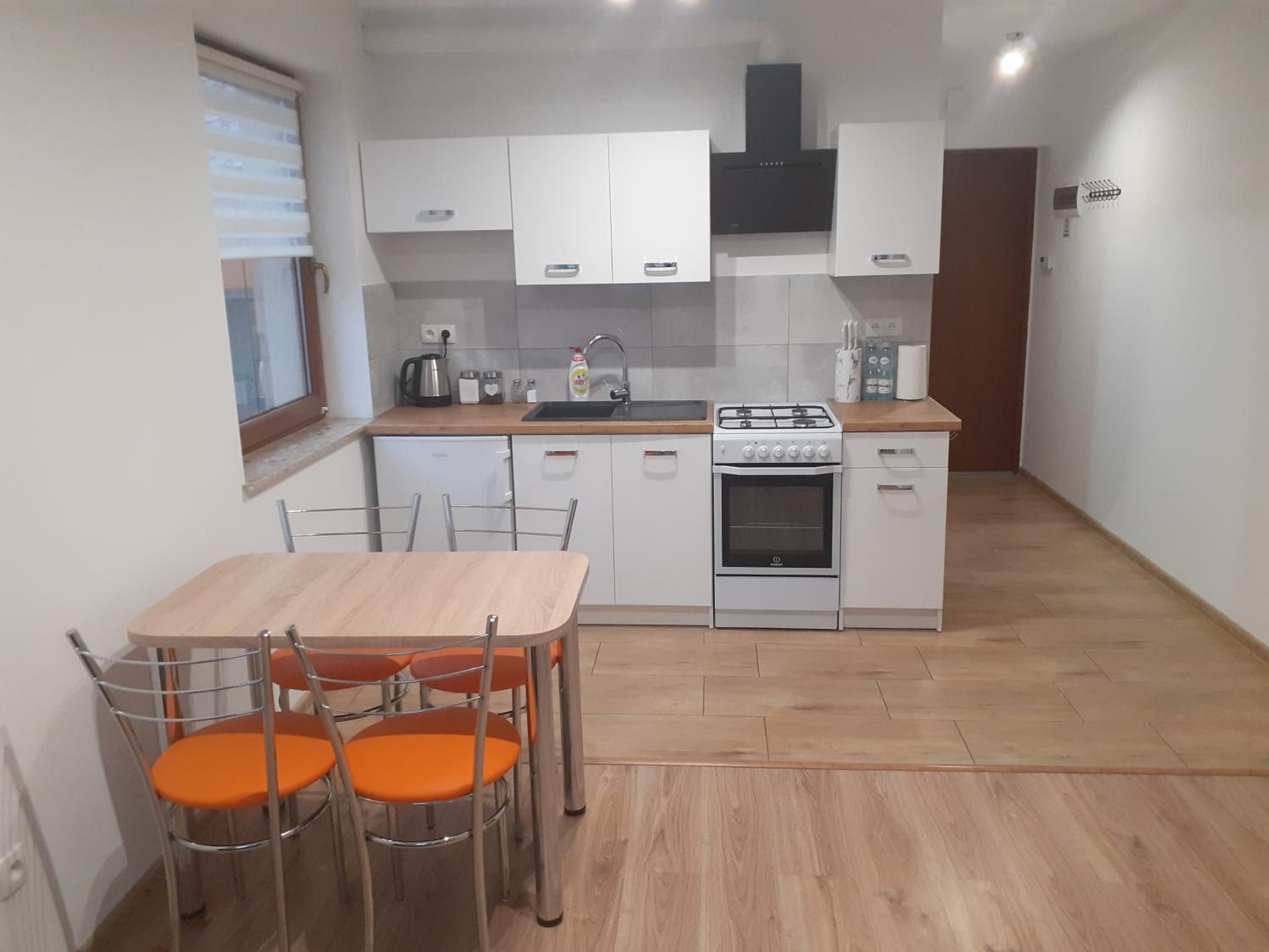 Two-Bedroom Apartment - Photo 4