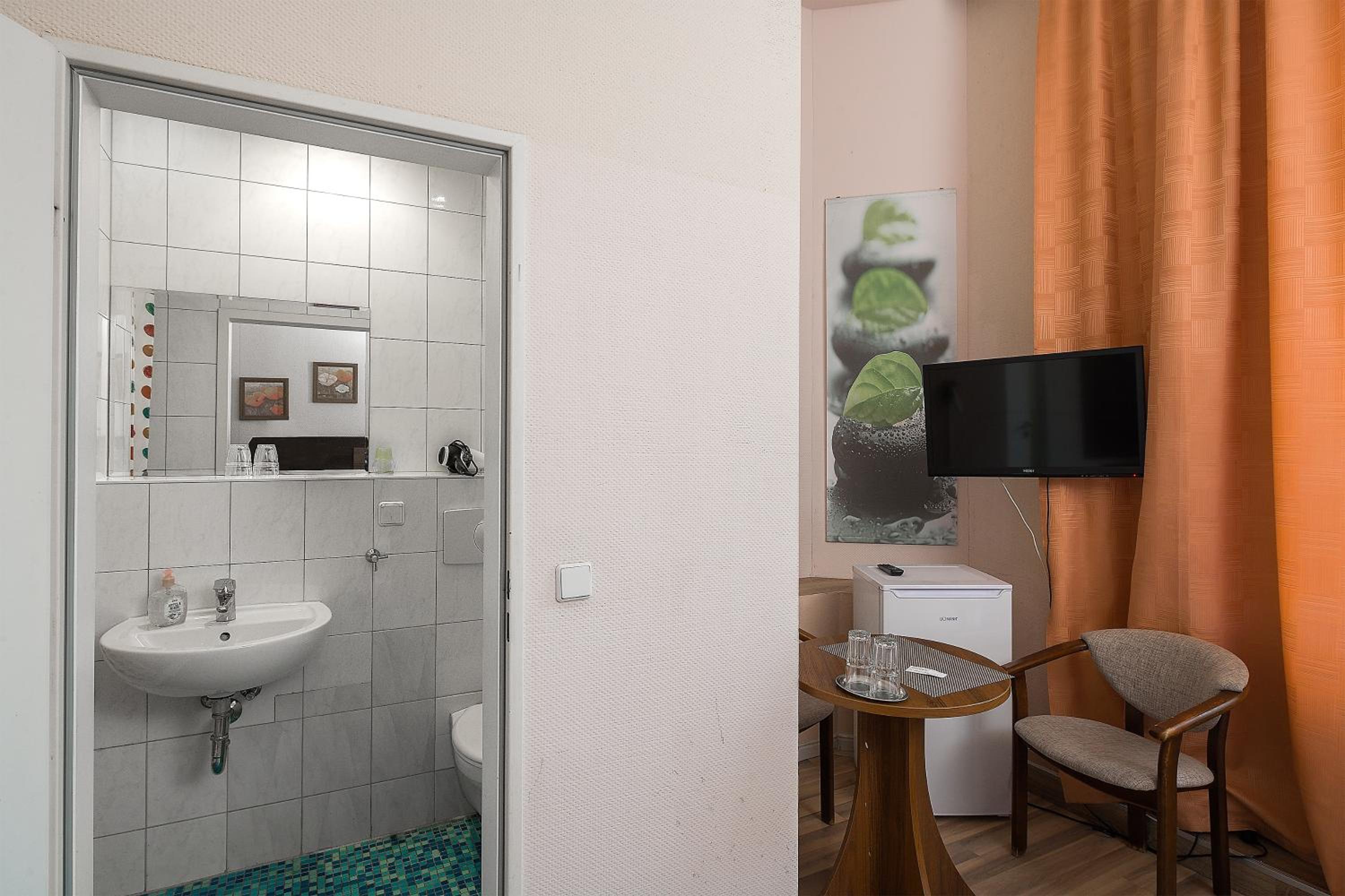 Double or Twin Room photo 2