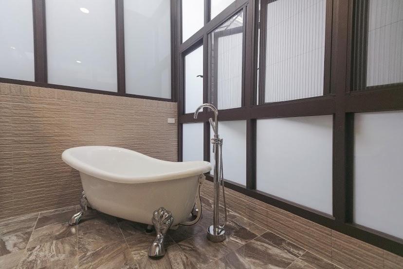 Deluxe Double Room with Bath photo 3