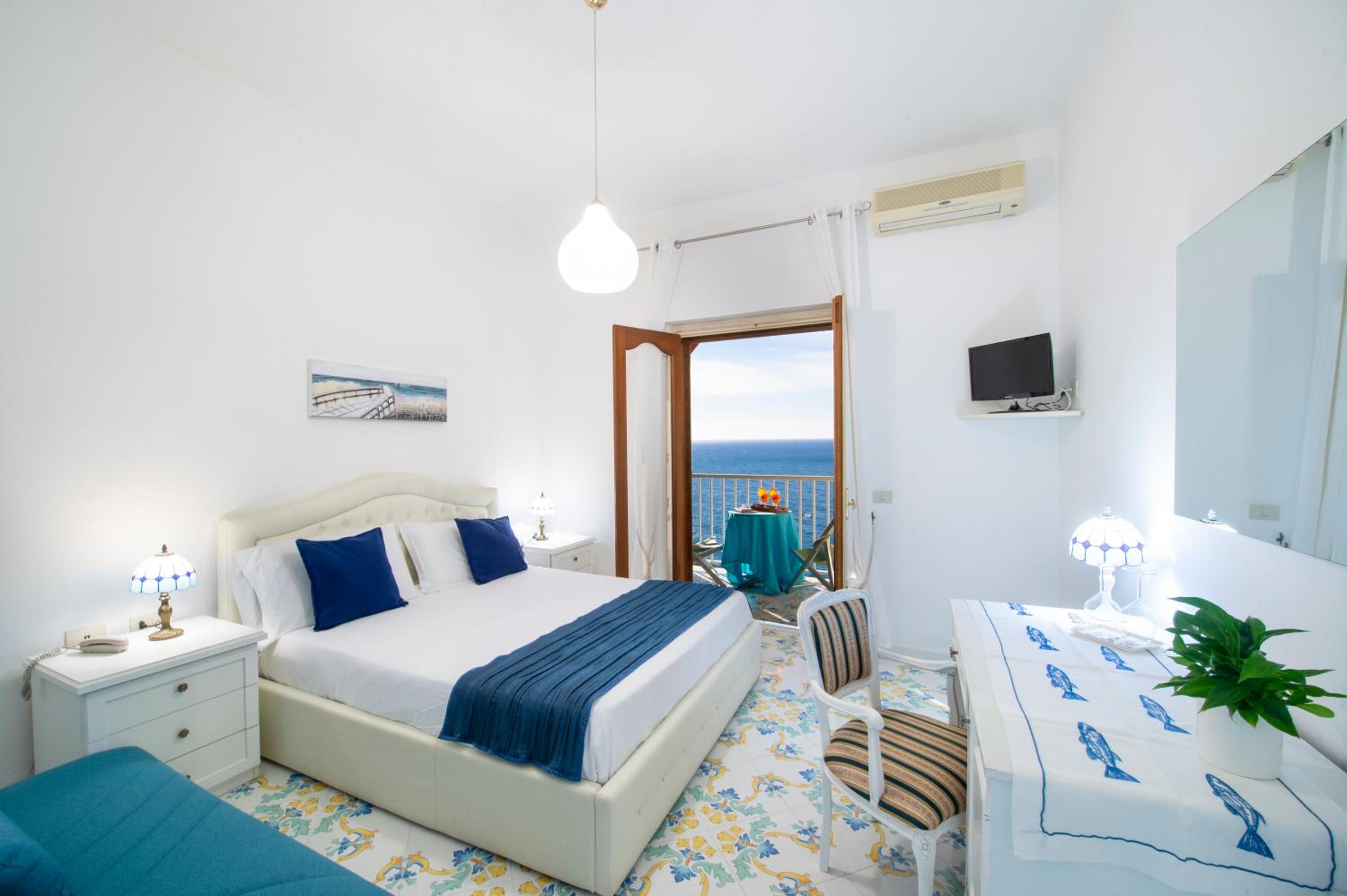 Superior Triple Room with Sea View