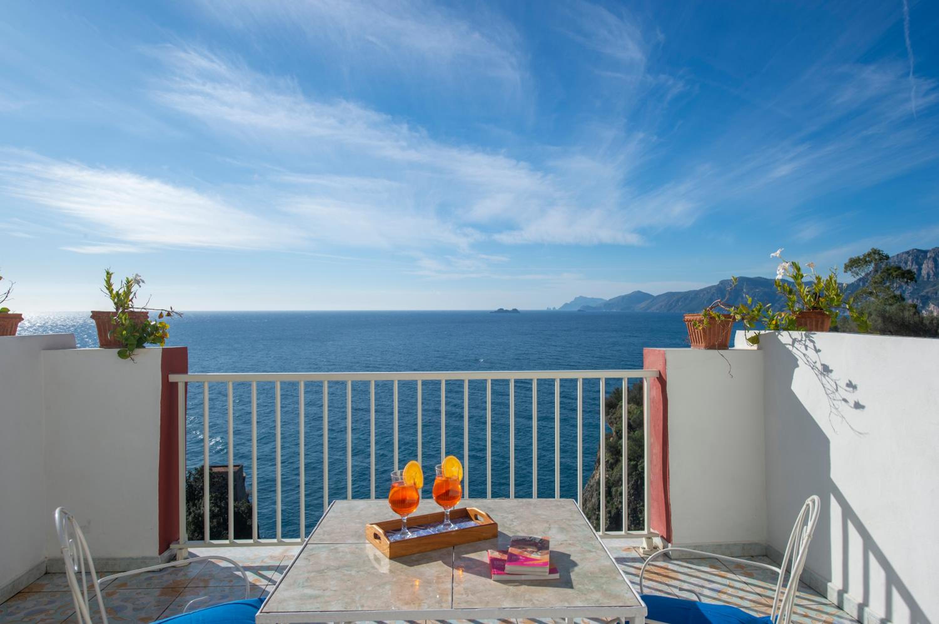 Quadruple Room with Sea View photo 2