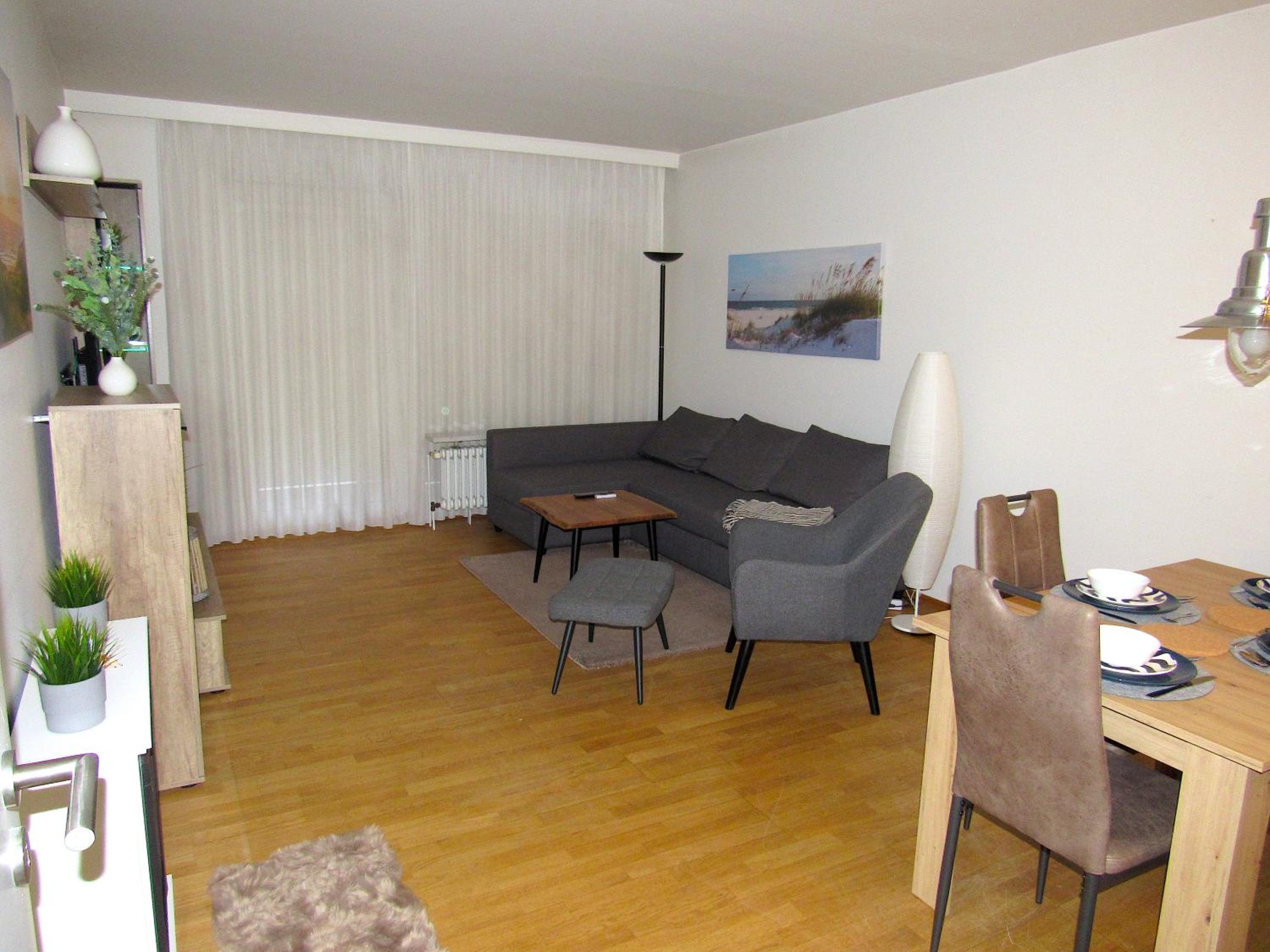 Apartment with Balcony photo 1