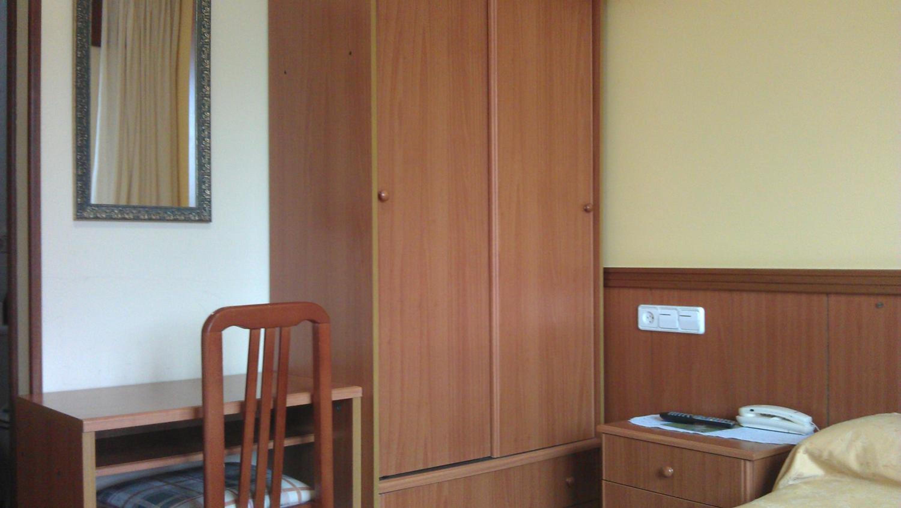 Single Room photo 3