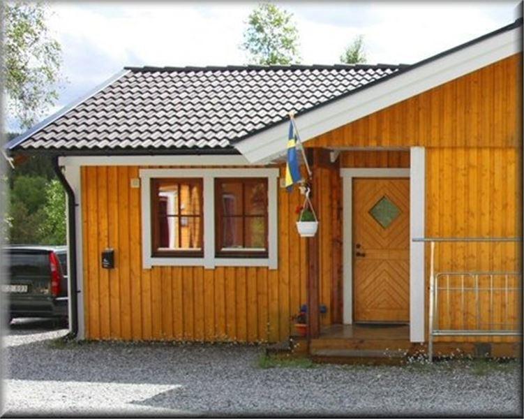 Two-Bedroom House - Photo 4