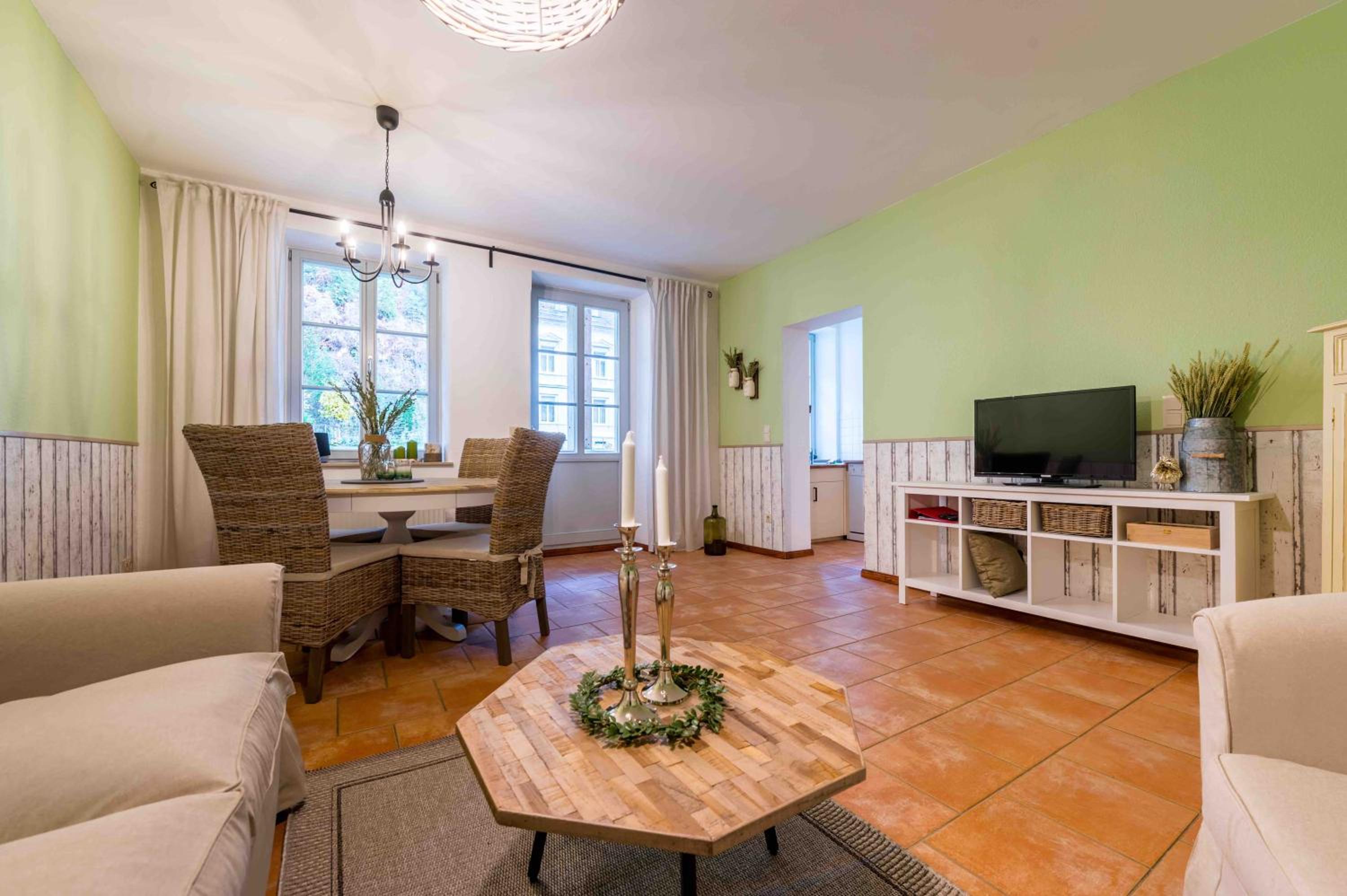 One-Bedroom Apartment