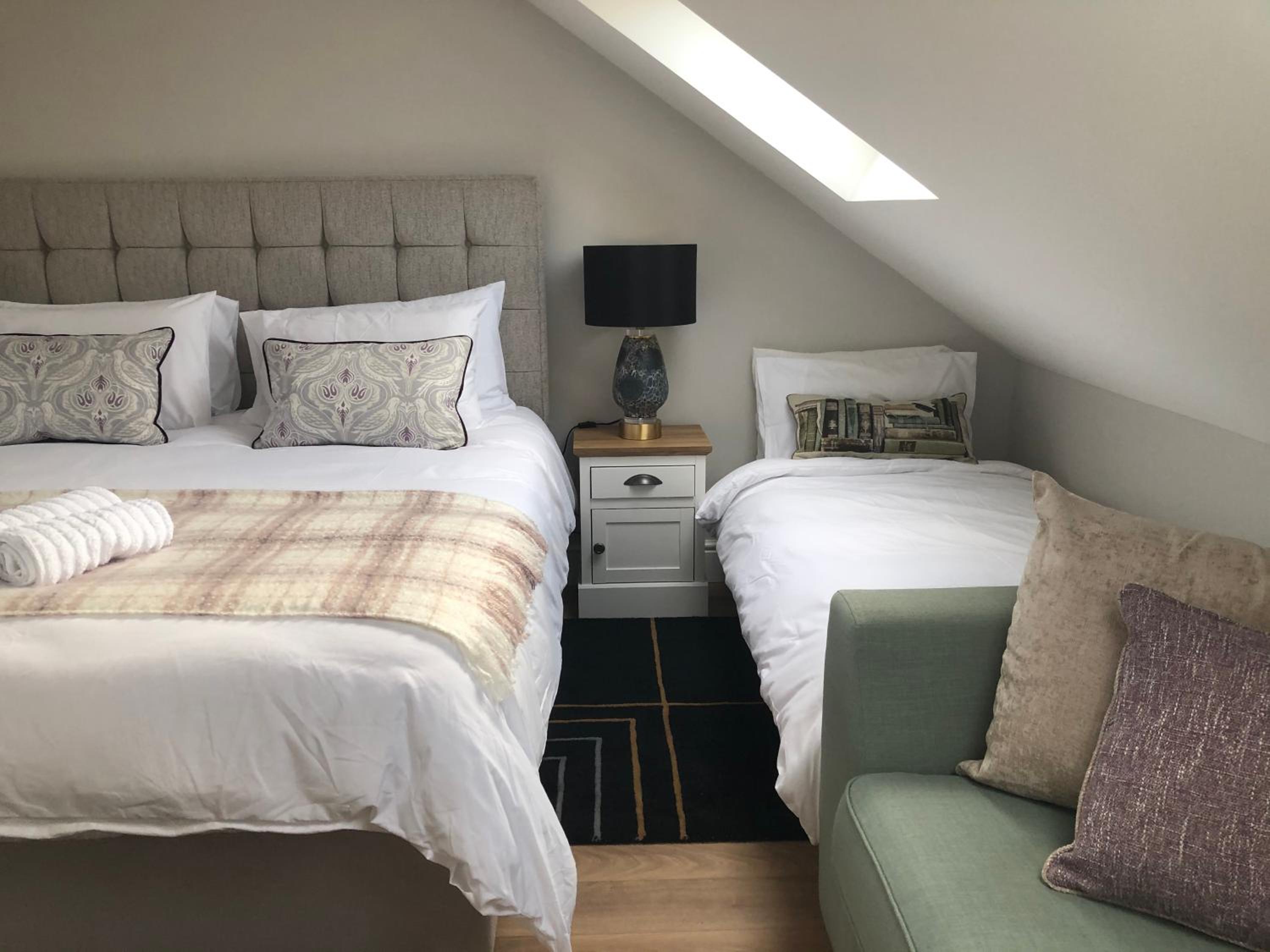Superior King Suite photo 2