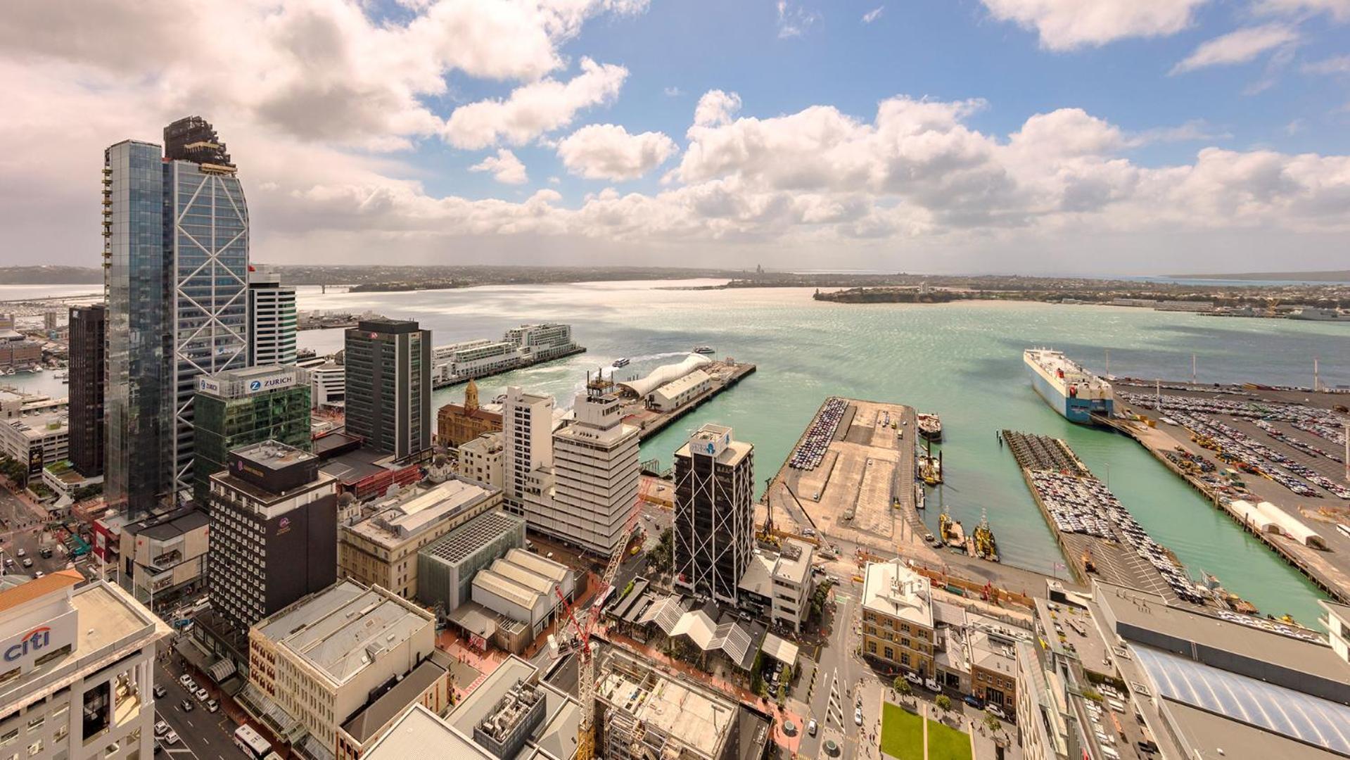 One-Bedroom Apartment with Harbor View - Photo 2