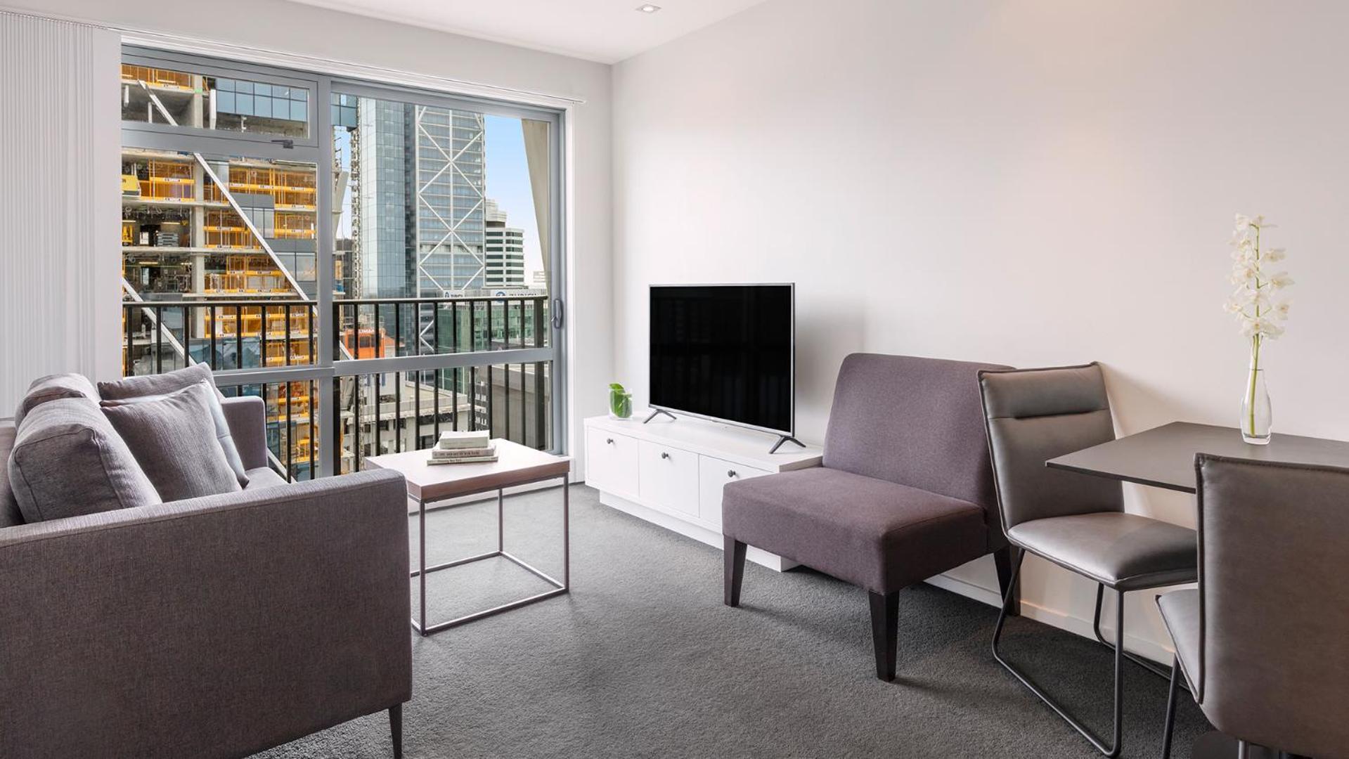 One-Bedroom Apartment with Harbor View - Photo 4