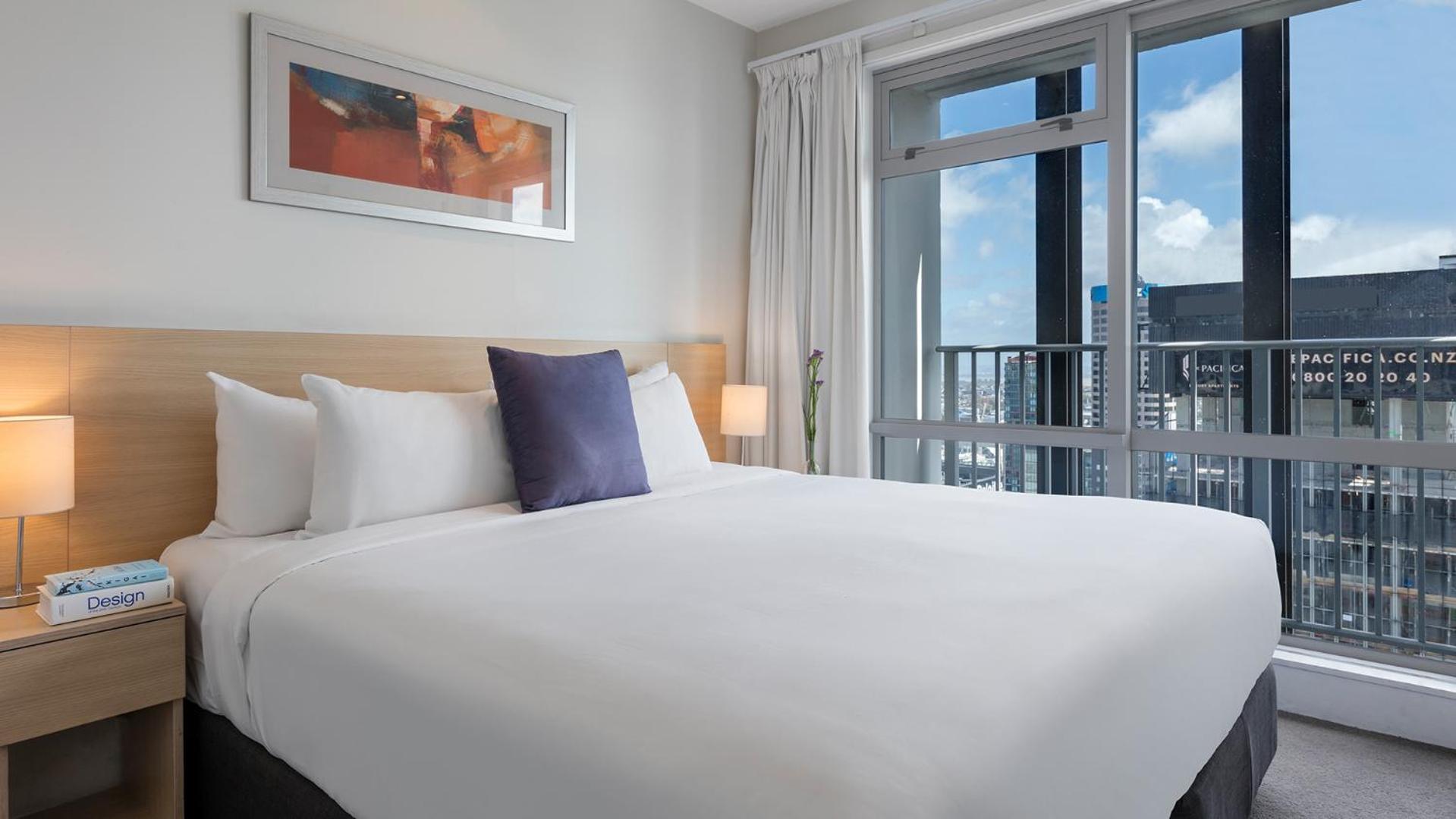 Two-Bedroom Apartment with Harbor View - Photo 1