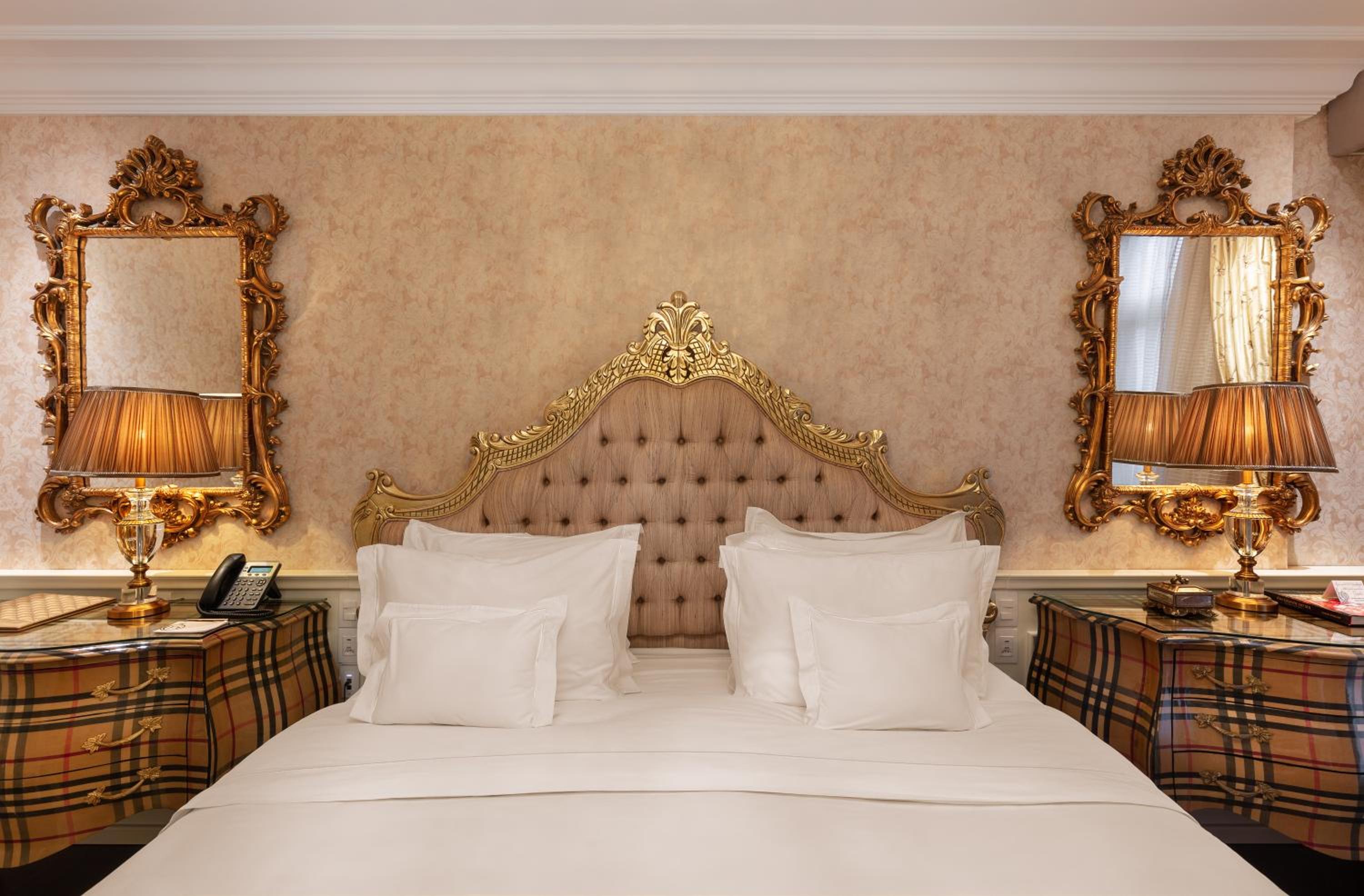 Suite Master with Spa Bath