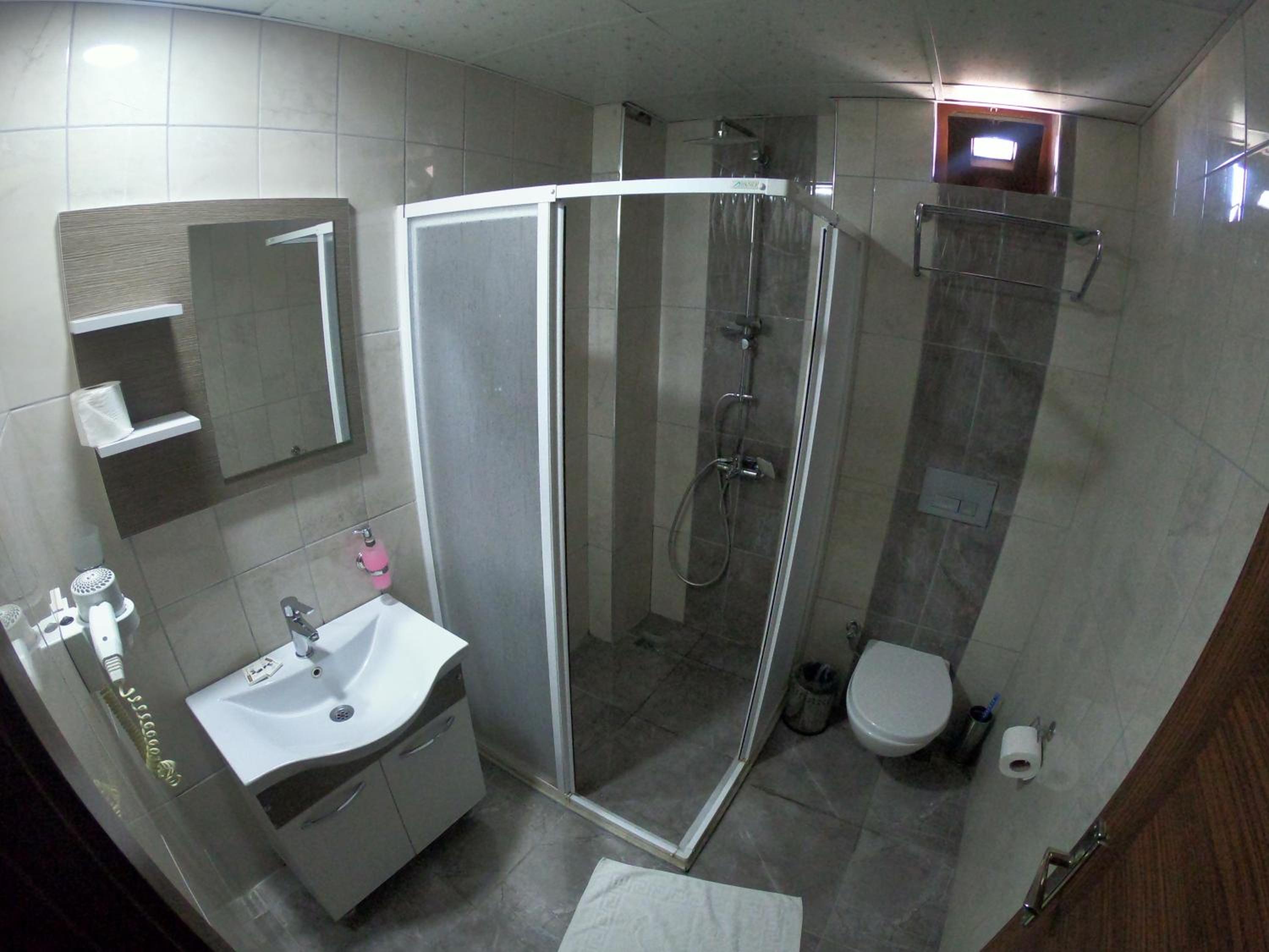 Twin Room - Photo 5