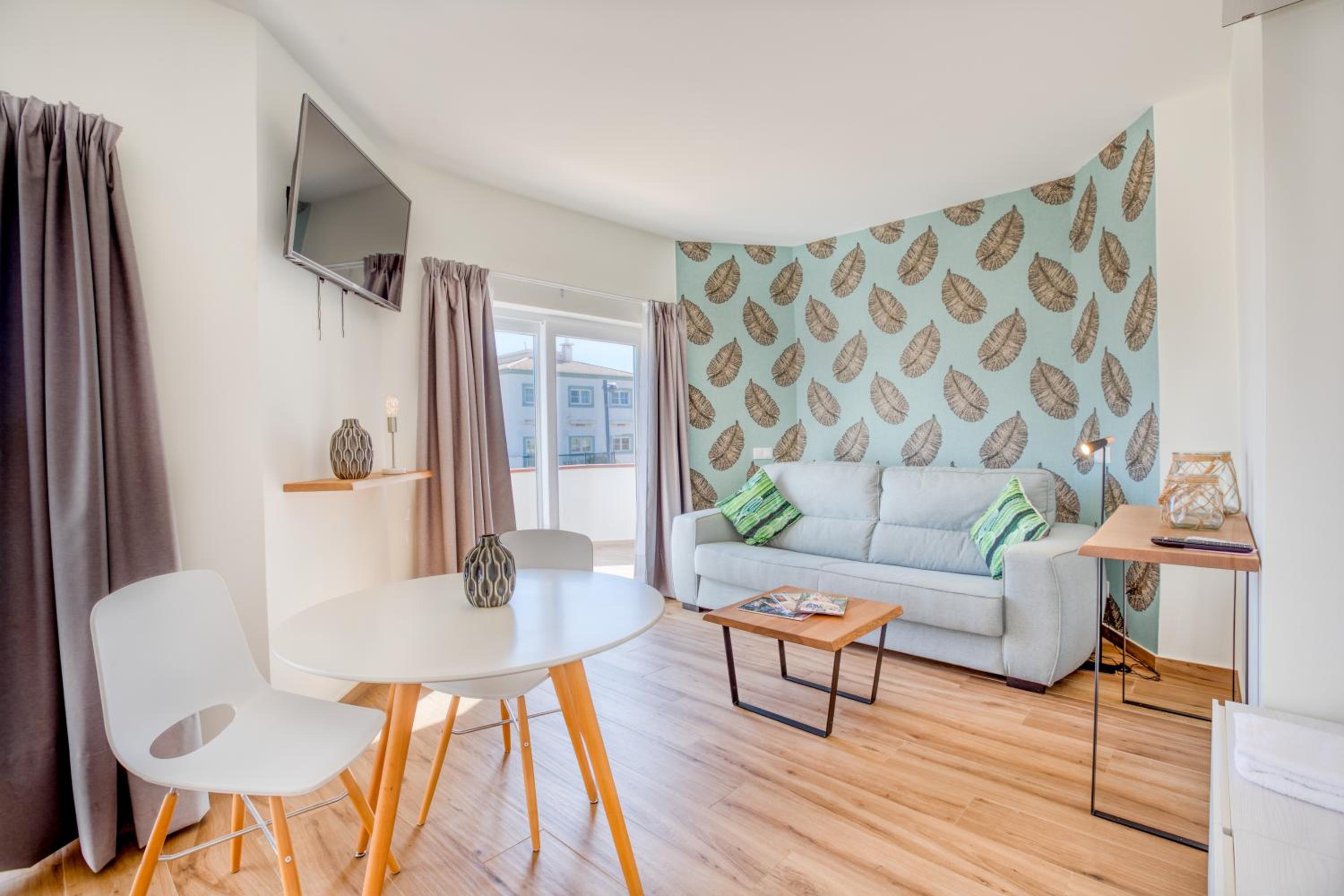 Family Room with Balcony photo 1