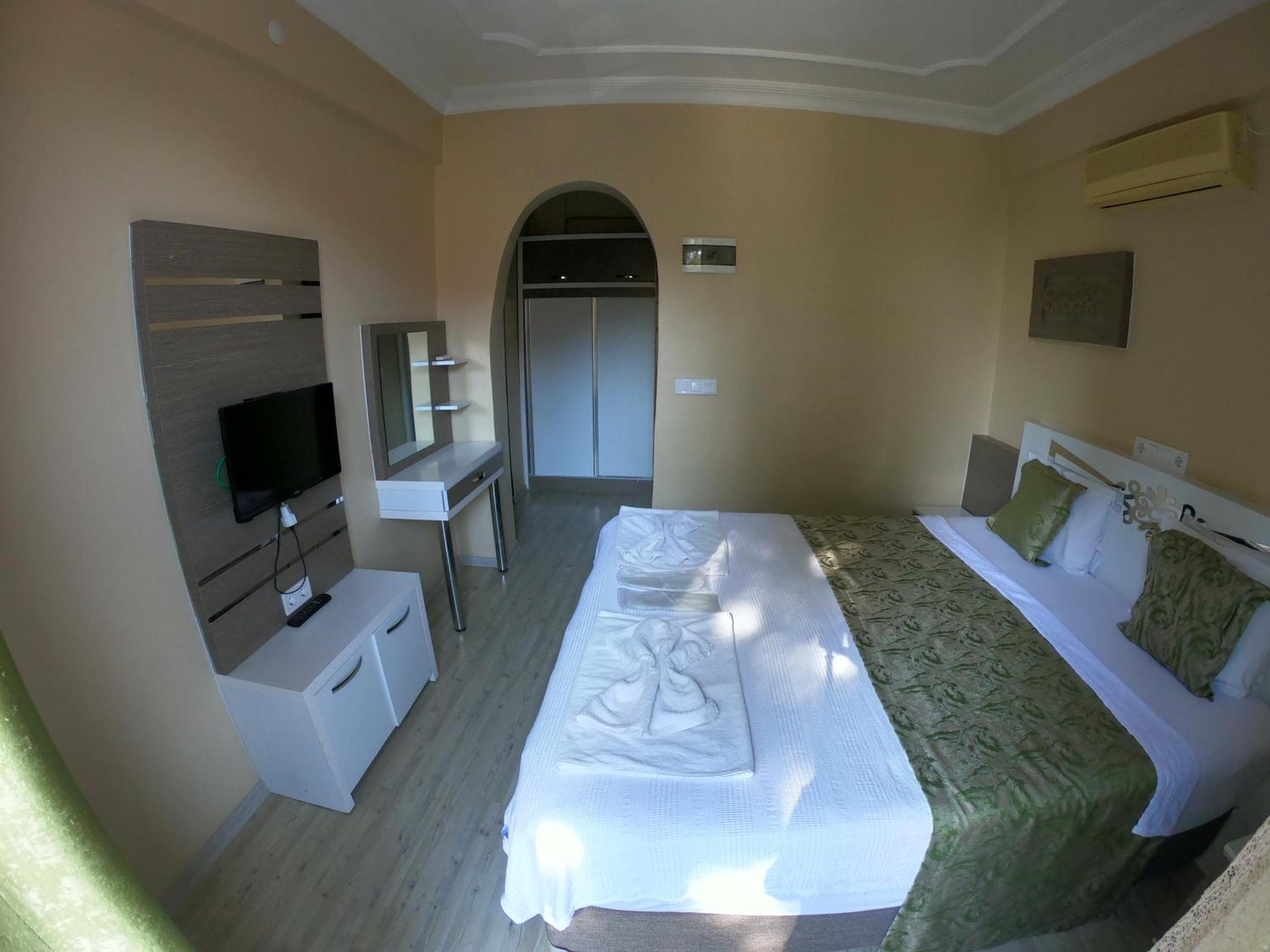 Double Room - Photo 1
