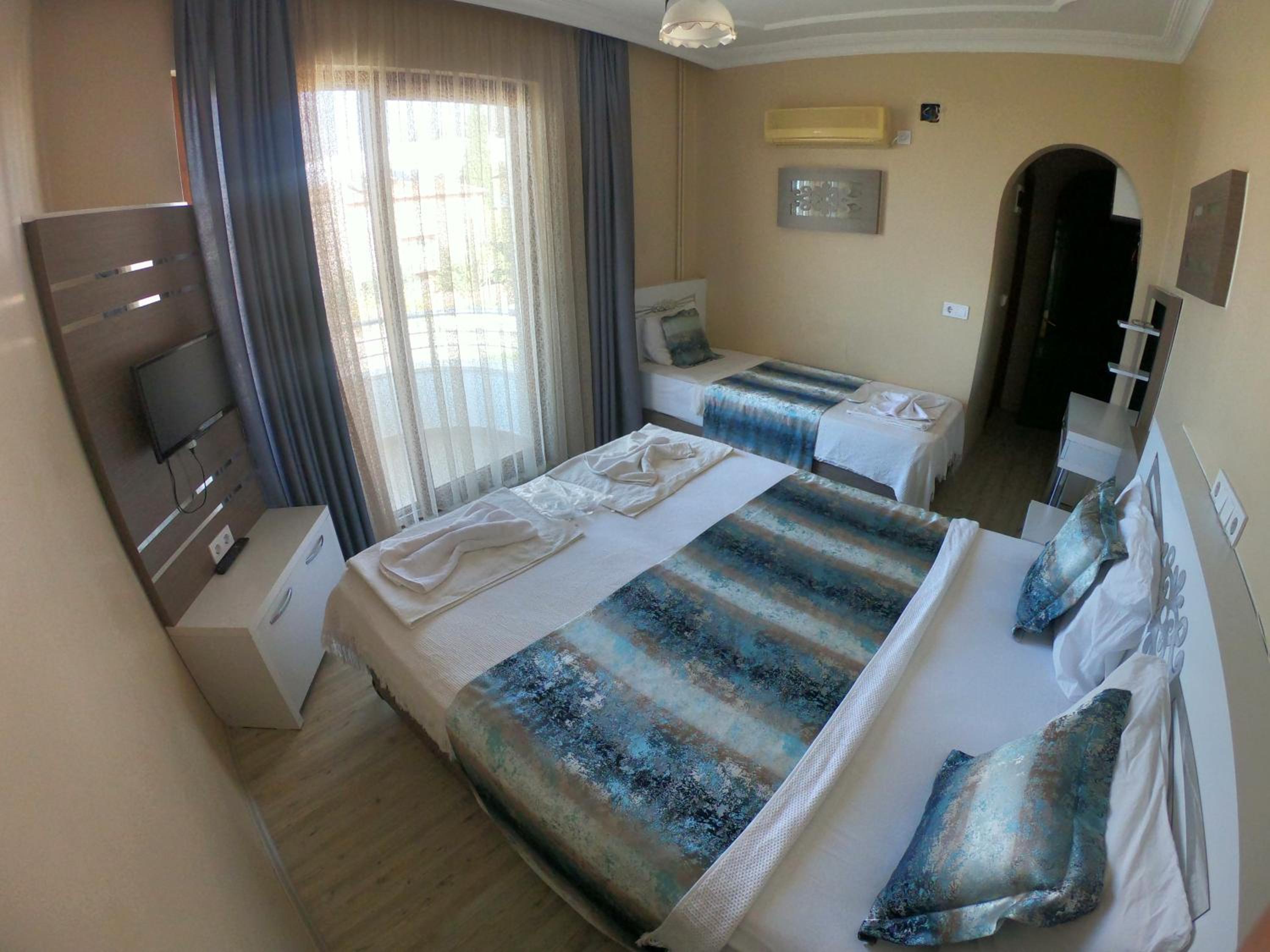 Triple Room - Photo 14