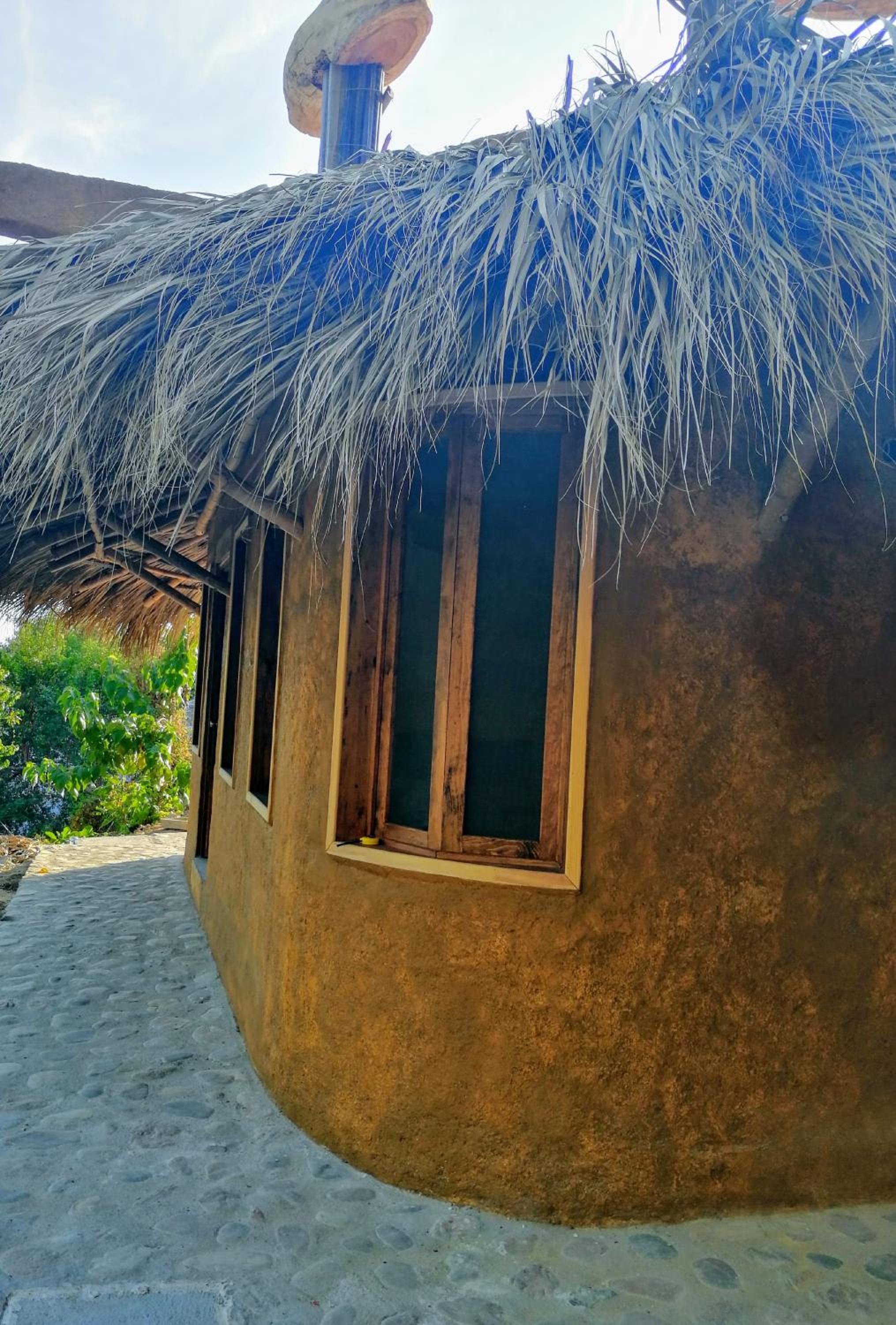 Bungalow with Sea View - Photo 8
