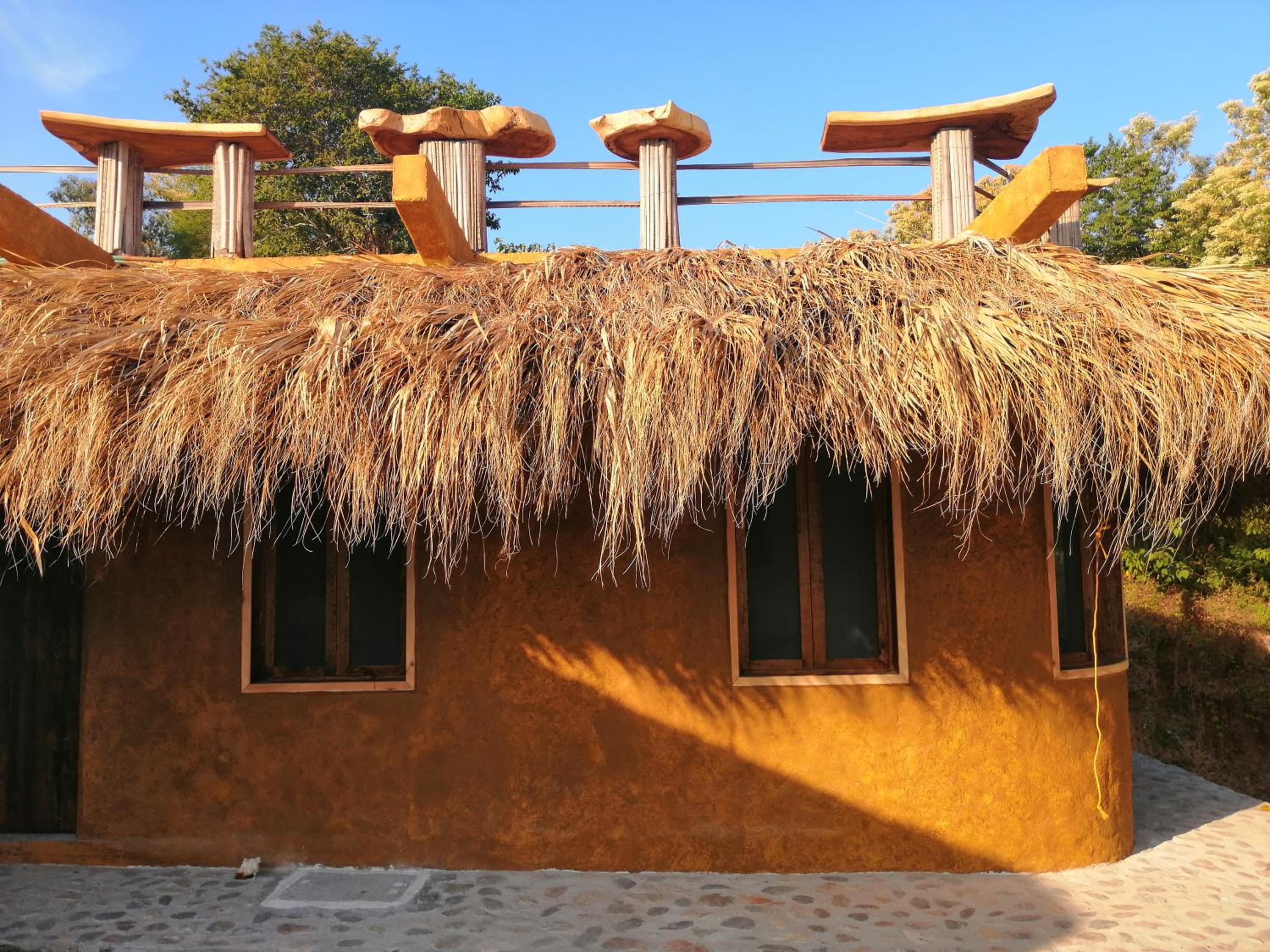 Bungalow with Sea View - Photo 4
